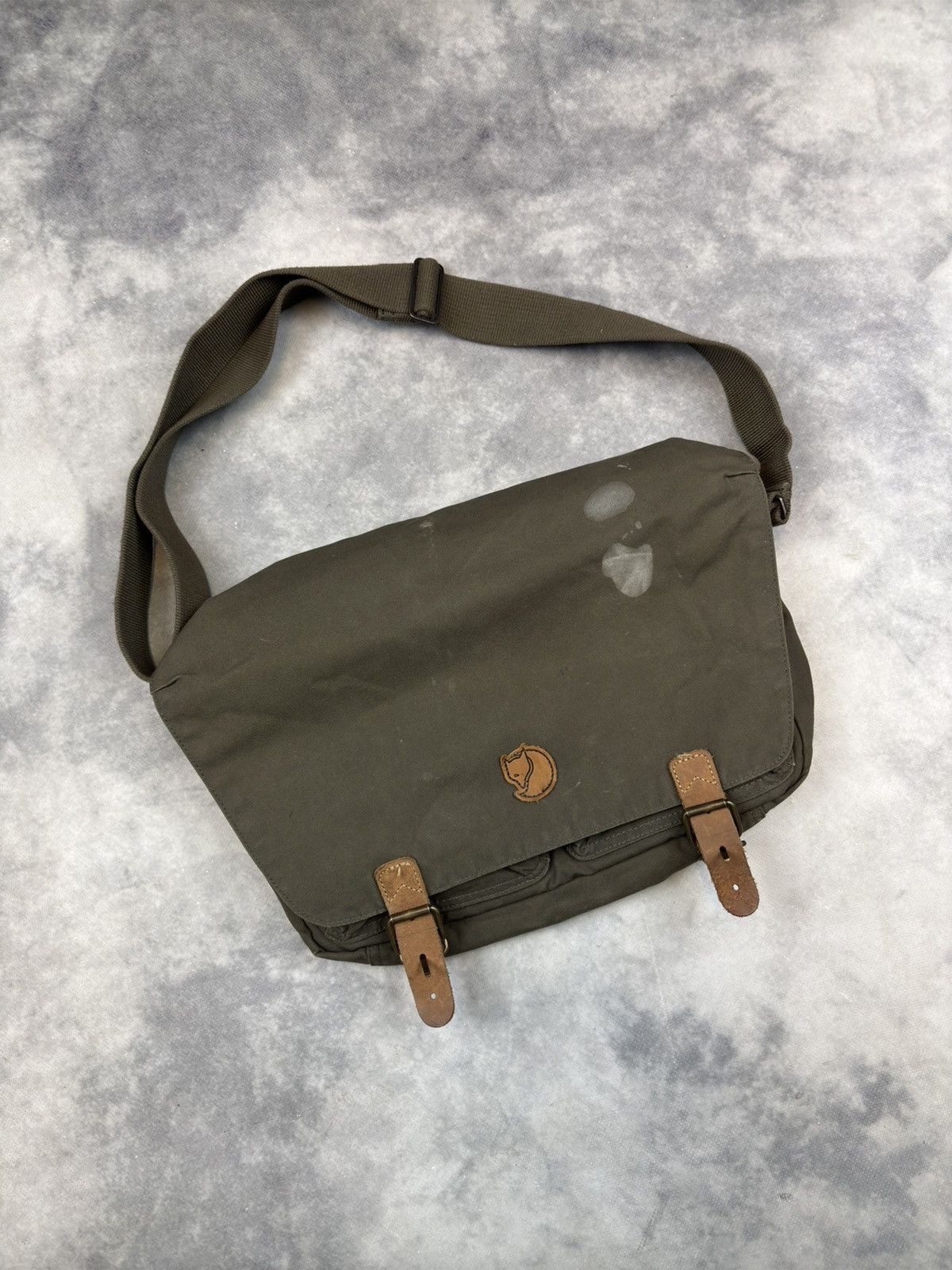 Fjallraven Streetwear Vintage Fjallraven Ovik Shoulder Bag avant garde Streetwear pockets Grailed