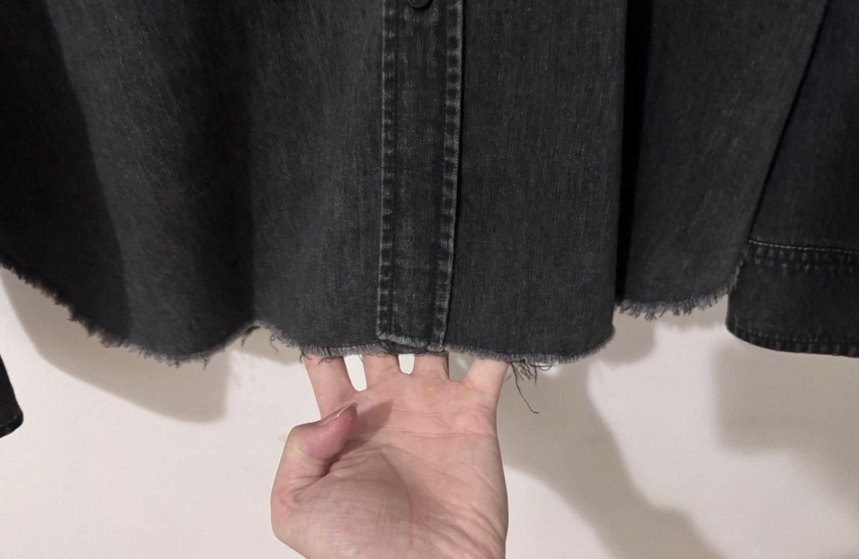 Saint Laurent Paris SLP 18SS Gray Distressed Single-Pocket Frayed Hem Shirt Size US S / EU 44-46 / 1 - 4 Thumbnail
