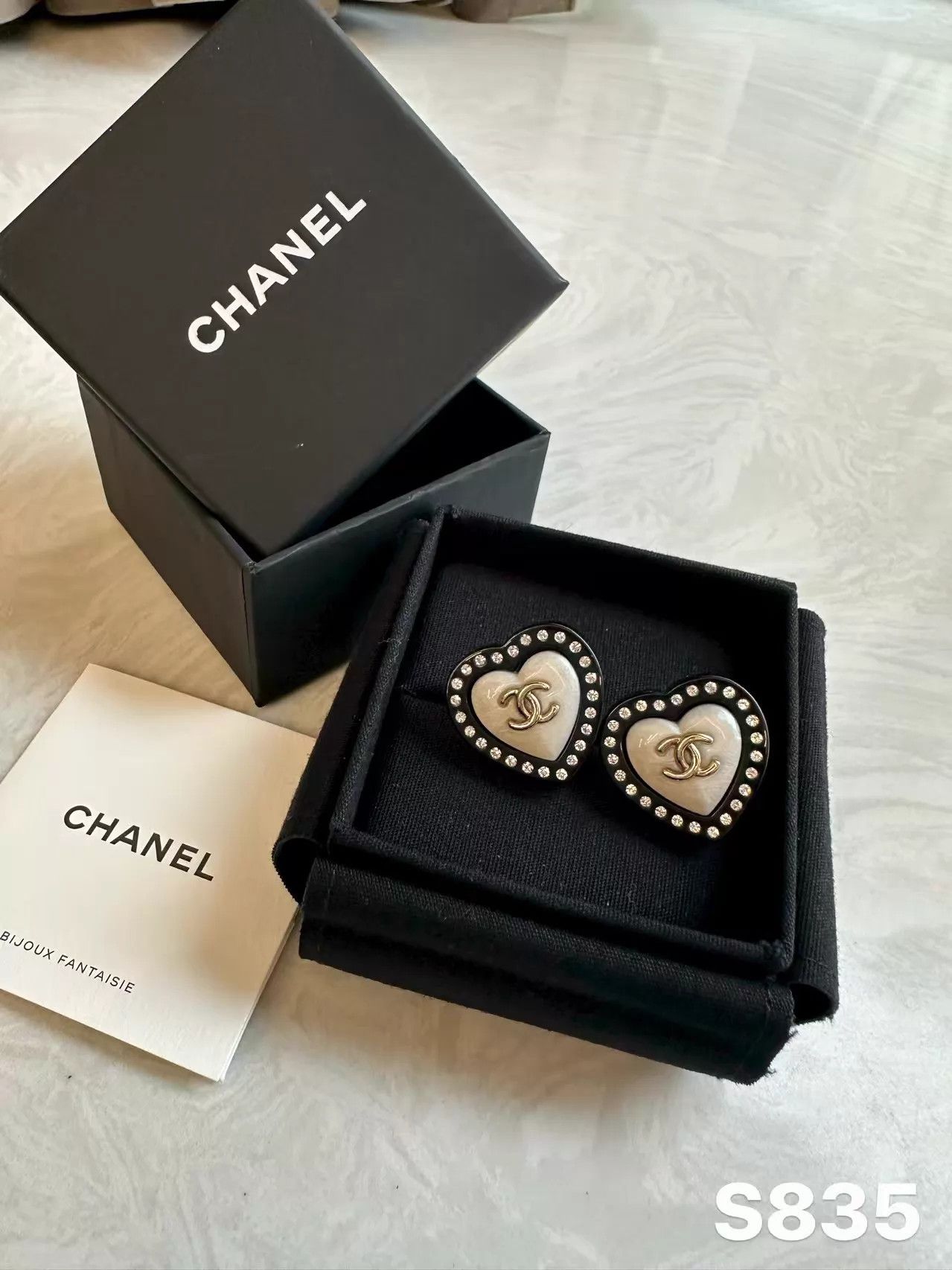 Chanel Chanel Acrylic Heart Earrings Like New S835 Size ONE SIZE - 6 Thumbnail