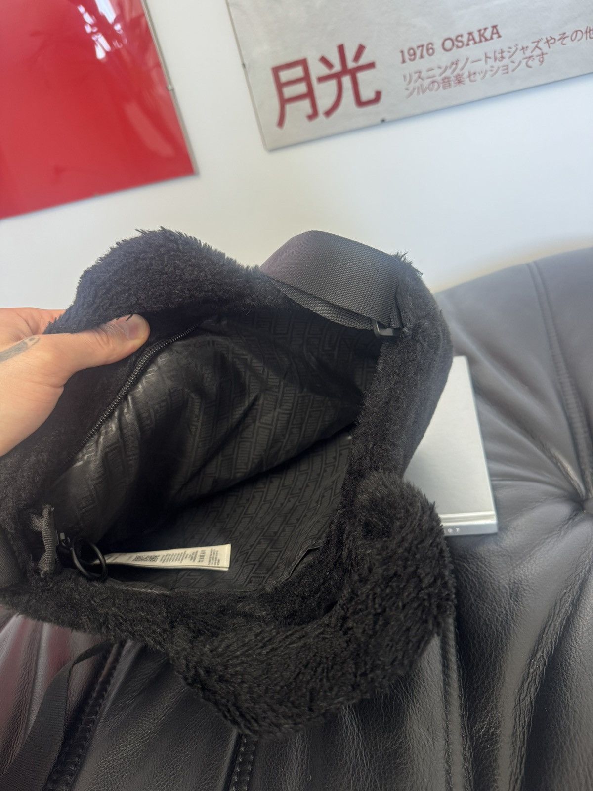 Puma Vintage Y2k Puma Bag Black White Fuzzy Fur Avant Garde Hype Size ONE SIZE - 4 Thumbnail