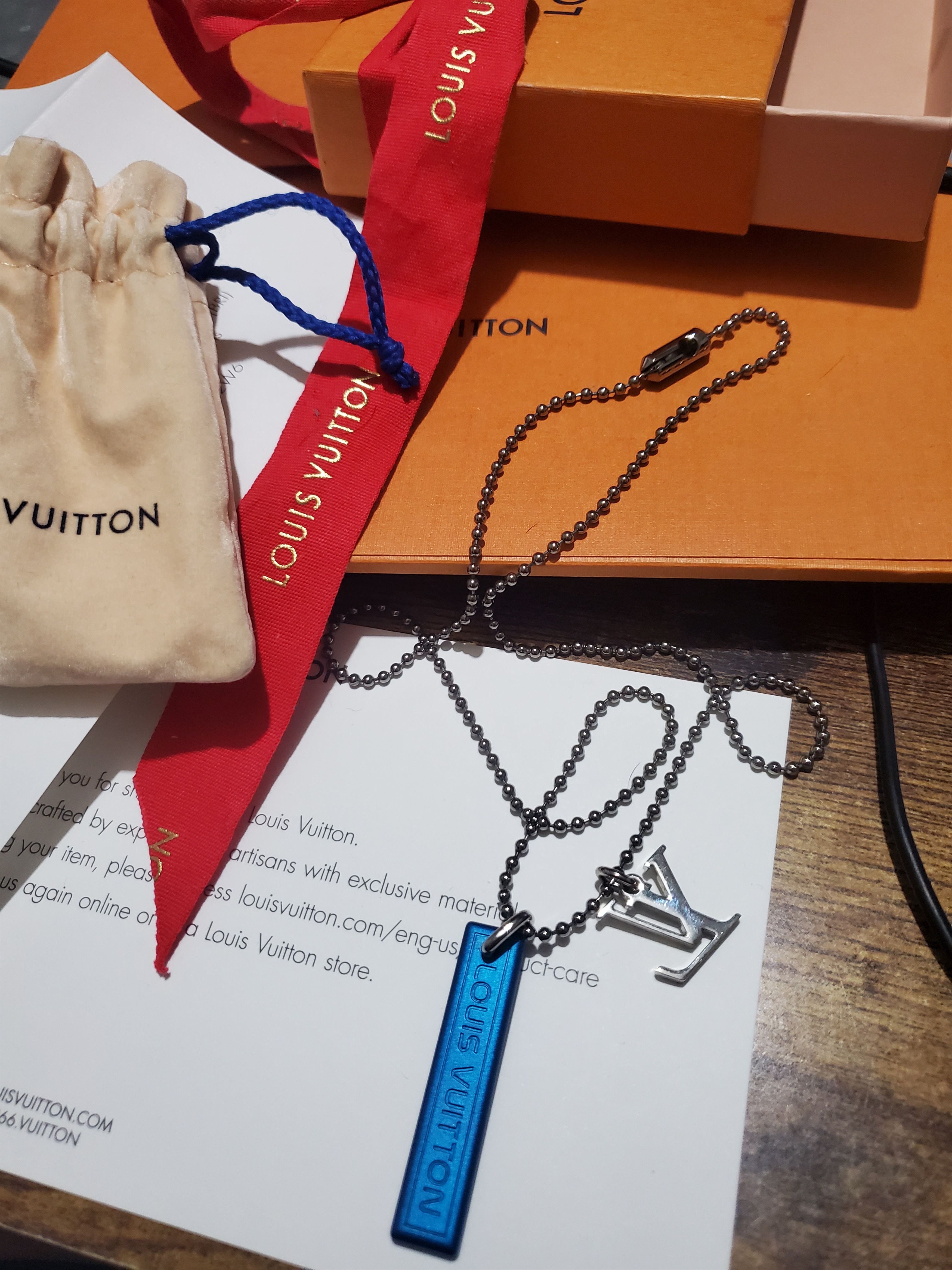 Louis Vuitton LOUIS VUITTON Galaxy Satellite Silver LV Monogram Necklace Size ONE SIZE - 3 Thumbnail