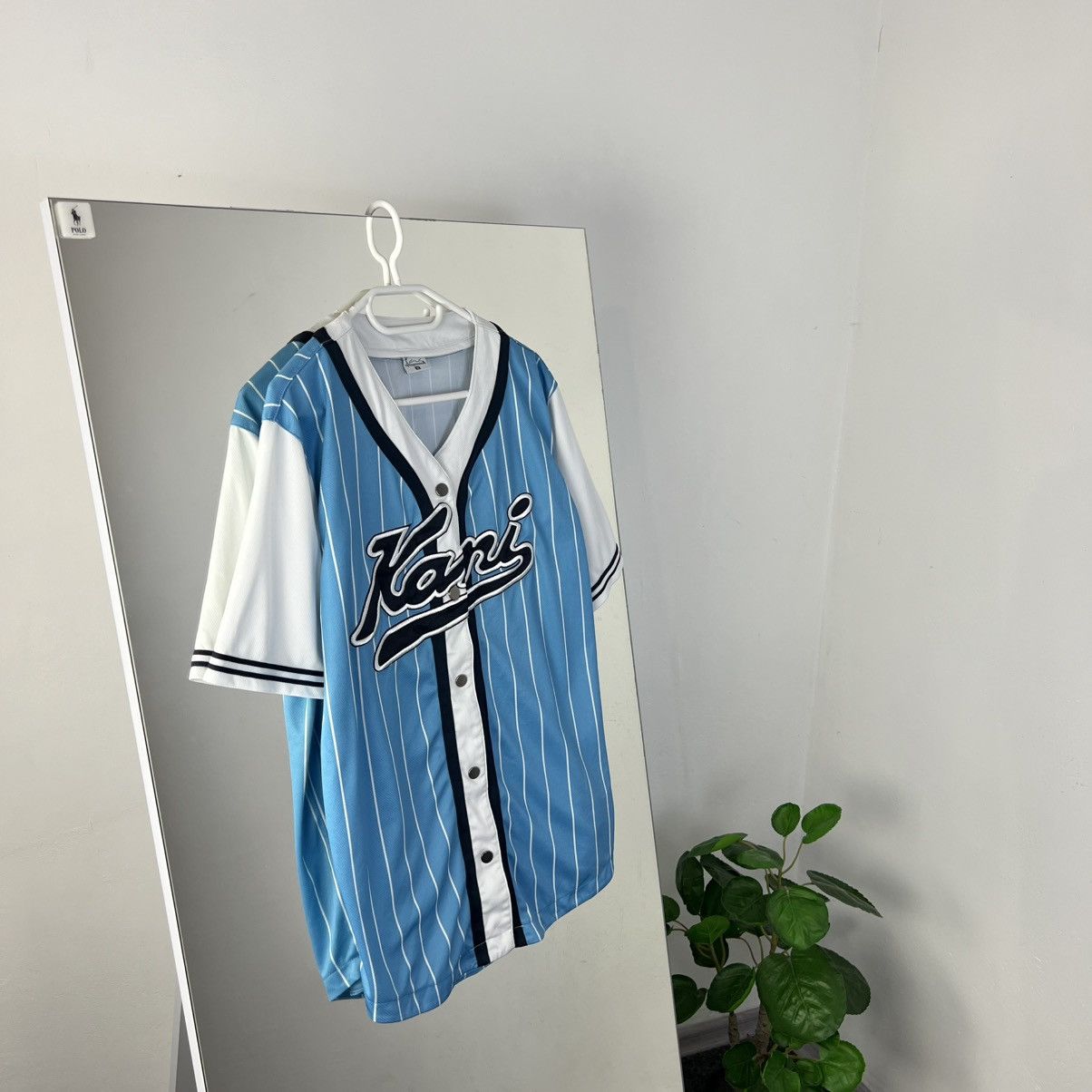 Karl Kani Vintage Y2K Karl Kani Big Logo Button Up Jersey T-Shirt Size US M / EU 48-50 / 2 - 1 Thumbnail