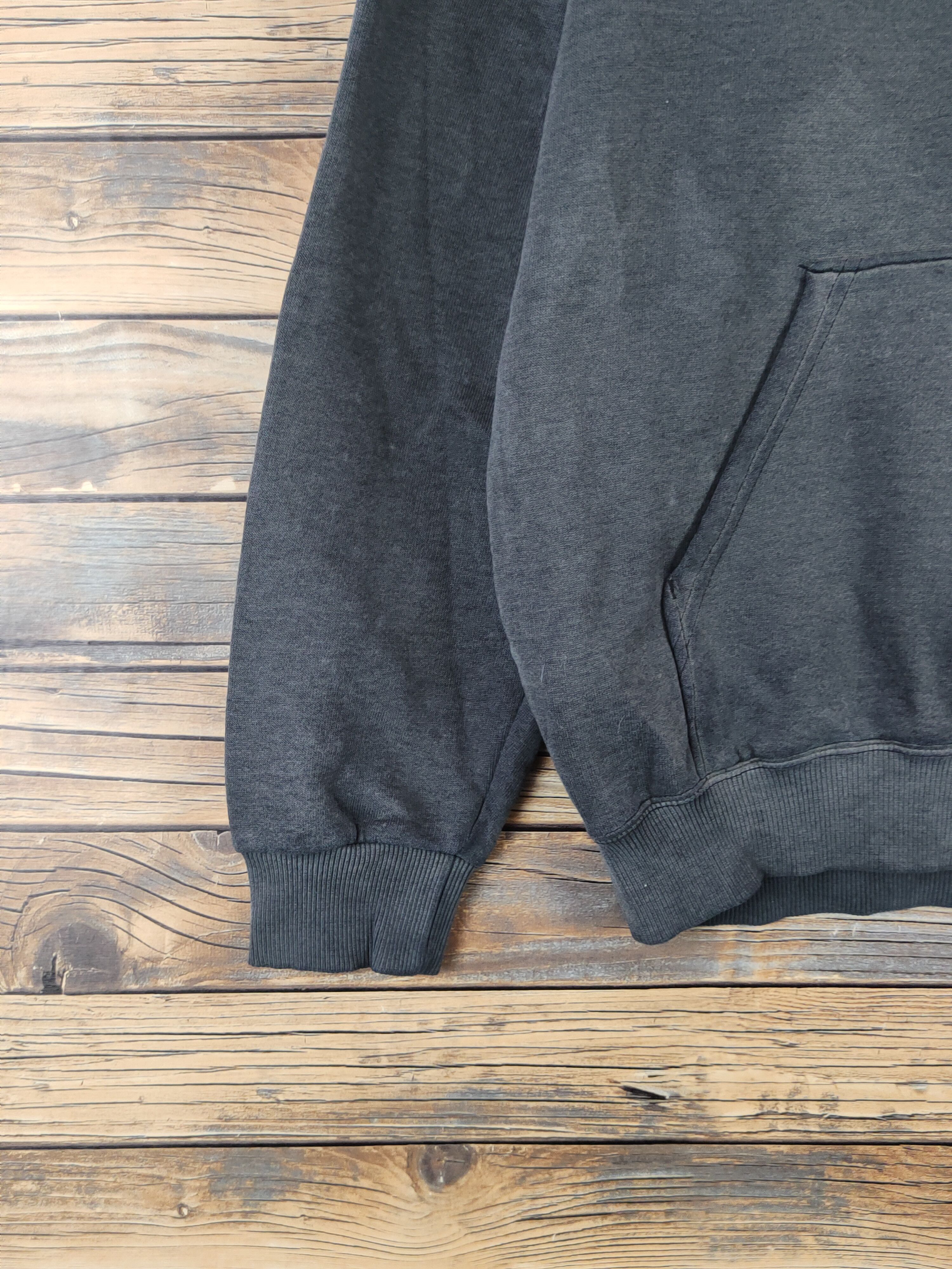 Japanese Brand Matthews Trick Black Faded Hoodie Sweatshirts #W965 Size US M / EU 48-50 / 2 - 5 Thumbnail