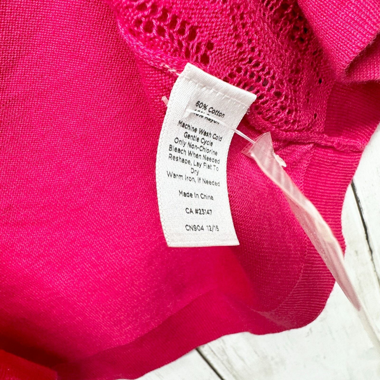 Other Talbots Shirt Medium Red Short Sleeve Textured V Neck Top Size M / US 6-8 / IT 42-44 - 3 Thumbnail
