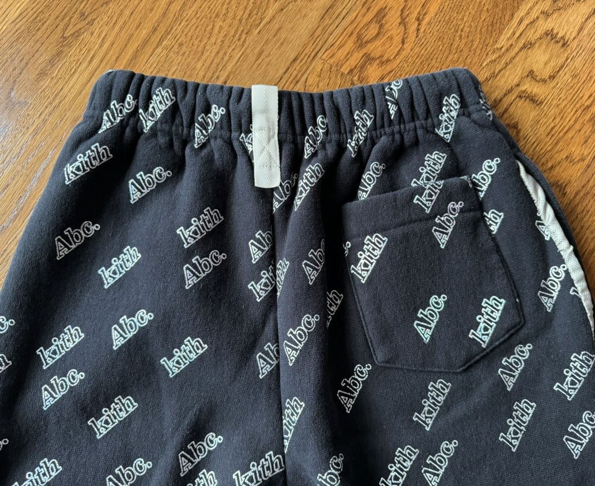 Advisory Board Crystals × Kith Small Holographic Print Sweatpant Black ABC Pants 123. Size US 30 / EU 46 - 12 Thumbnail