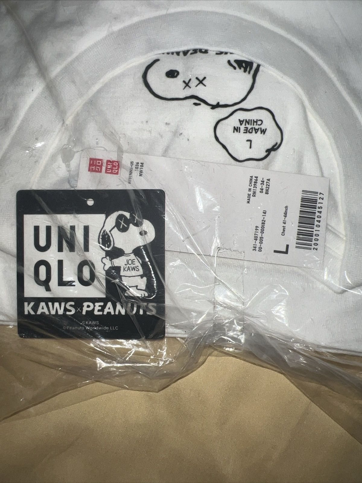 Uniqlo KAWS x Uniqlo x Peanuts Joe Kaws Yawn Outline Tee Size US L / EU 52-54 / 3 - 3 Thumbnail