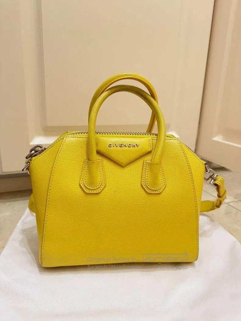 Givenchy Givenchy Medium Yellow Leather Bag. Size ONE SIZE - 1 Thumbnail
