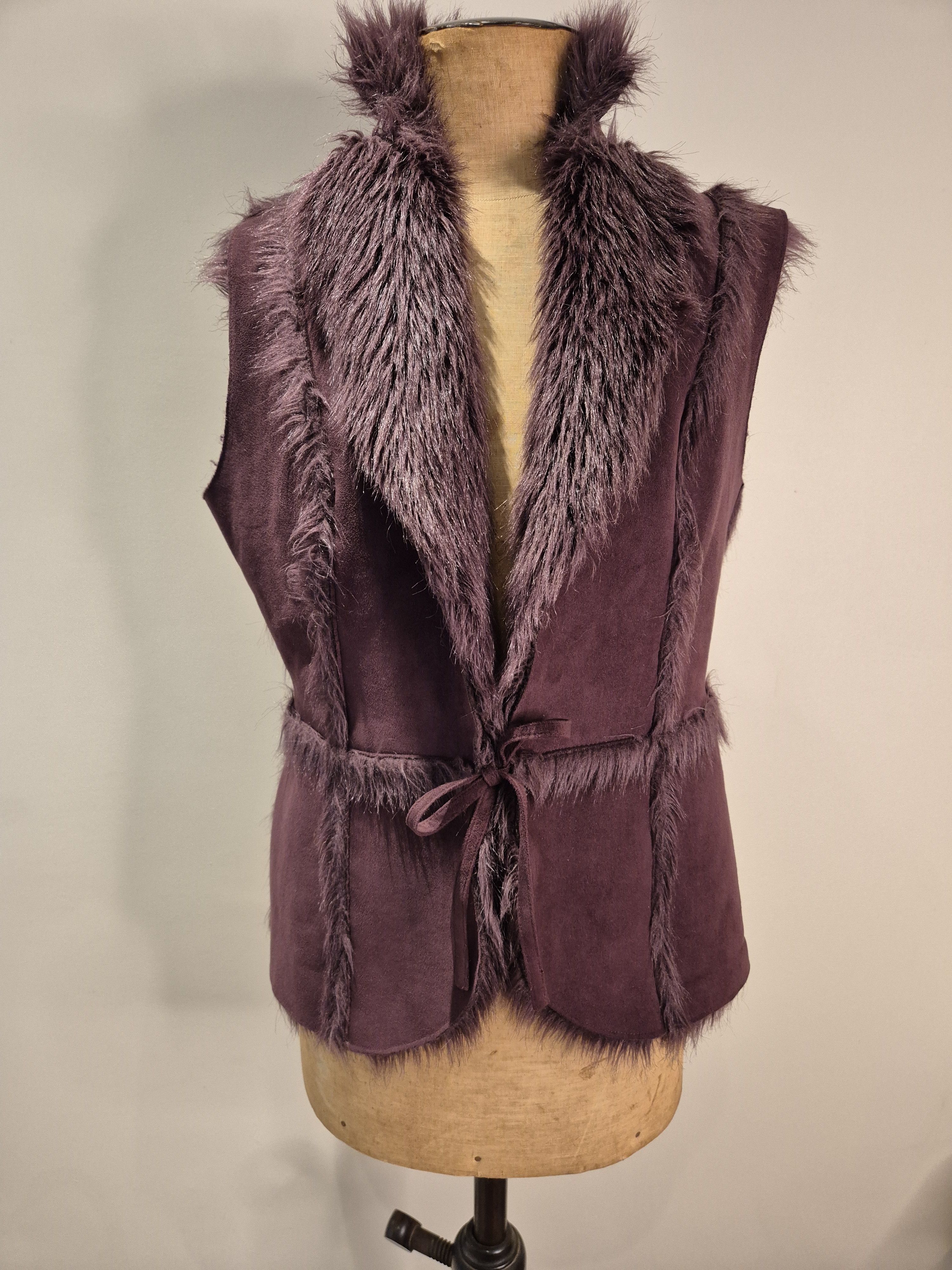 Japanese Brand Vintage Faux Fur Vest Size S / US 4 / IT 40 - 4 Thumbnail