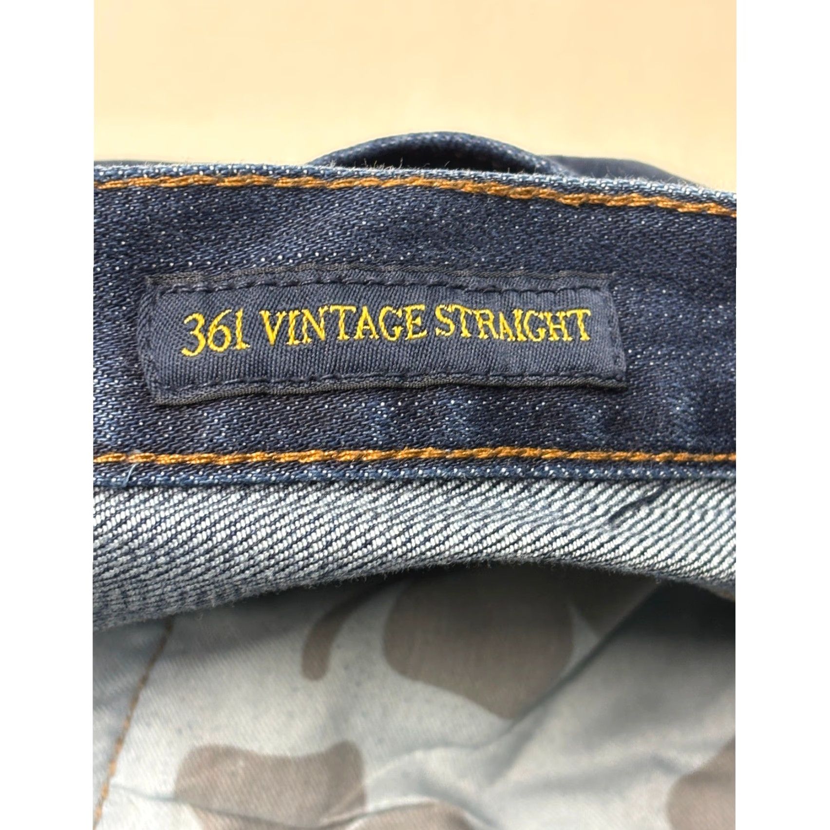 Lucky Brand VINTAGE Lucky Brand Jeans 361 Straight Mens 38x30 Dark Wash Denim Shirt? Size US 38 / EU 54 - 6 Thumbnail