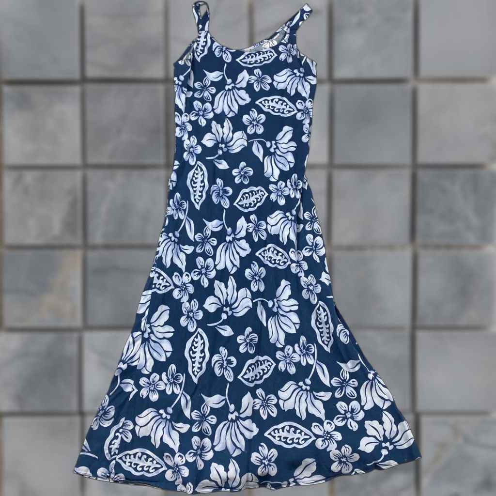 Hilo Hattie VINTAGE Hilo Hattie Hawaiian Dress Womens M Blue Strap Midi Floral Rayon Dress Size M / US 6-8 / IT 42-44 - 1 Thumbnail