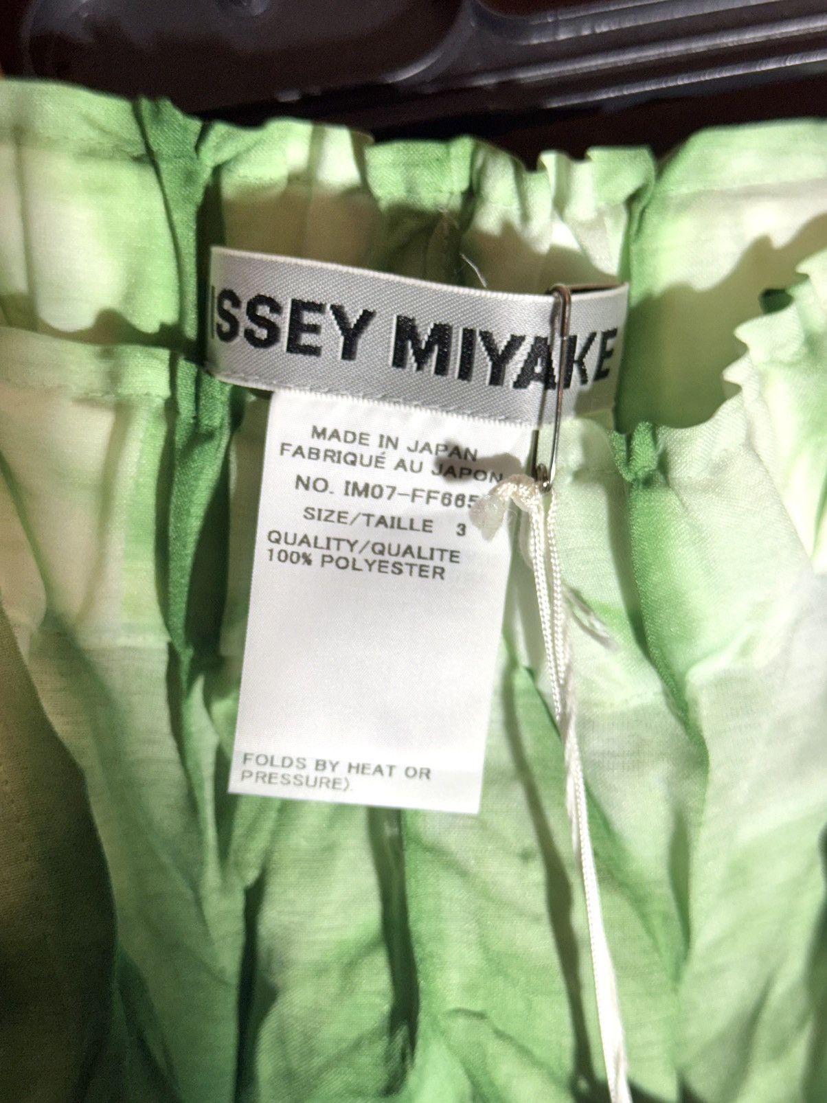 Issey Miyake issey myake green tie&dye origami pleat 3 jp Size 27" / US 4 / IT 40 - 2 Thumbnail