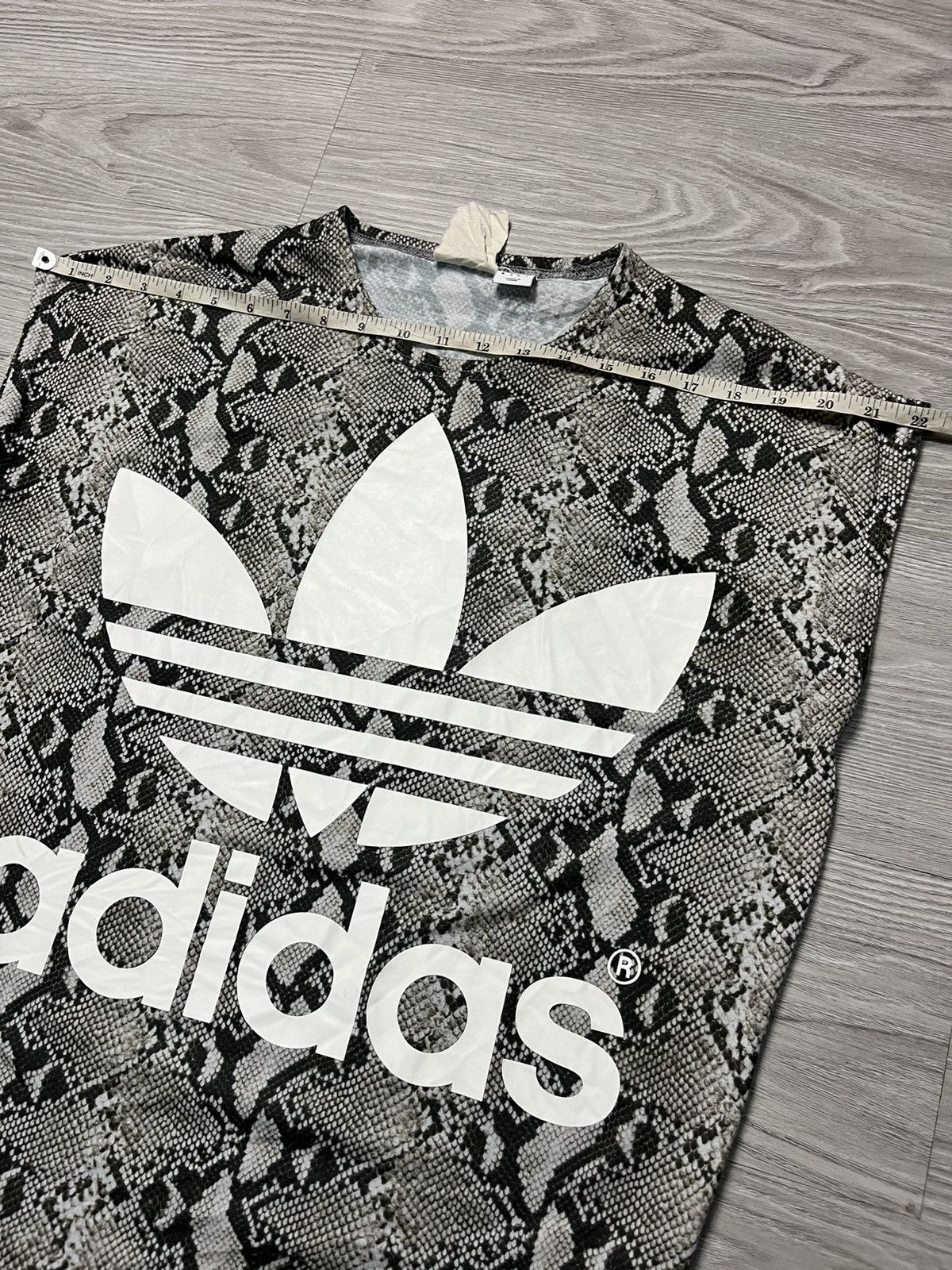 Adidas × HYKE × Japanese Brand Adidas Originals By Hyke Tokyo 2015 Python Snake Print Size M / US 6-8 / IT 42-44 - 10 Thumbnail