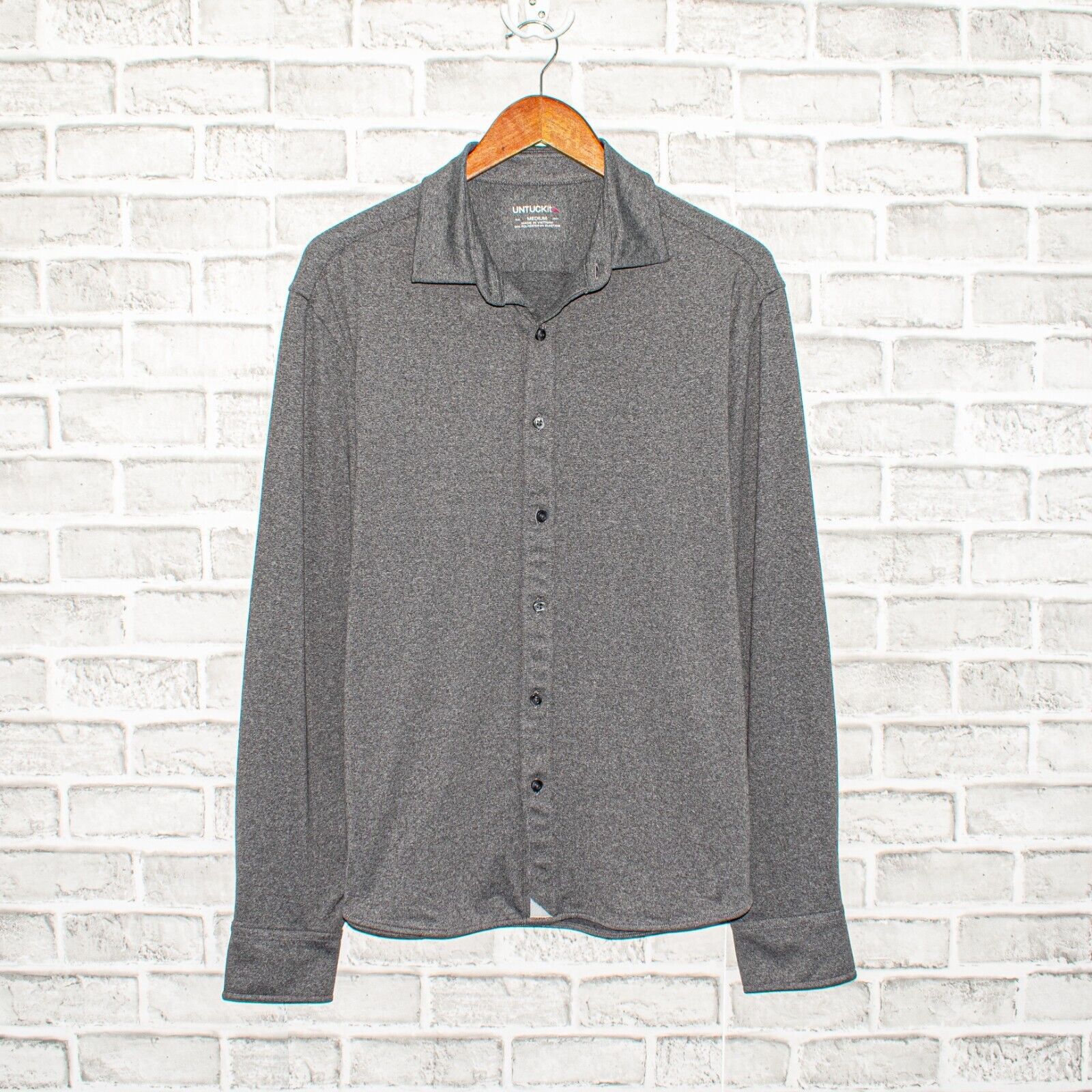 UNTUCKit UNTUCKit Men's Perfect Tee Button Down Shirt Gray Polyester Size US M / EU 48-50 / 2 - 1 Thumbnail