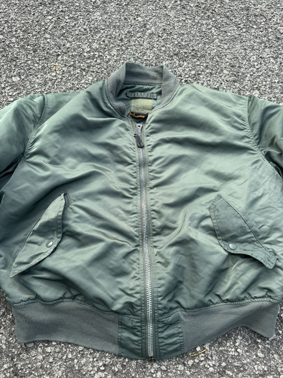 Alpha Industries Vintage Alpha Industries Distressed USAF Ma-1 Bomber Jacket Size US XL / EU 56 / 4 - 4 Thumbnail
