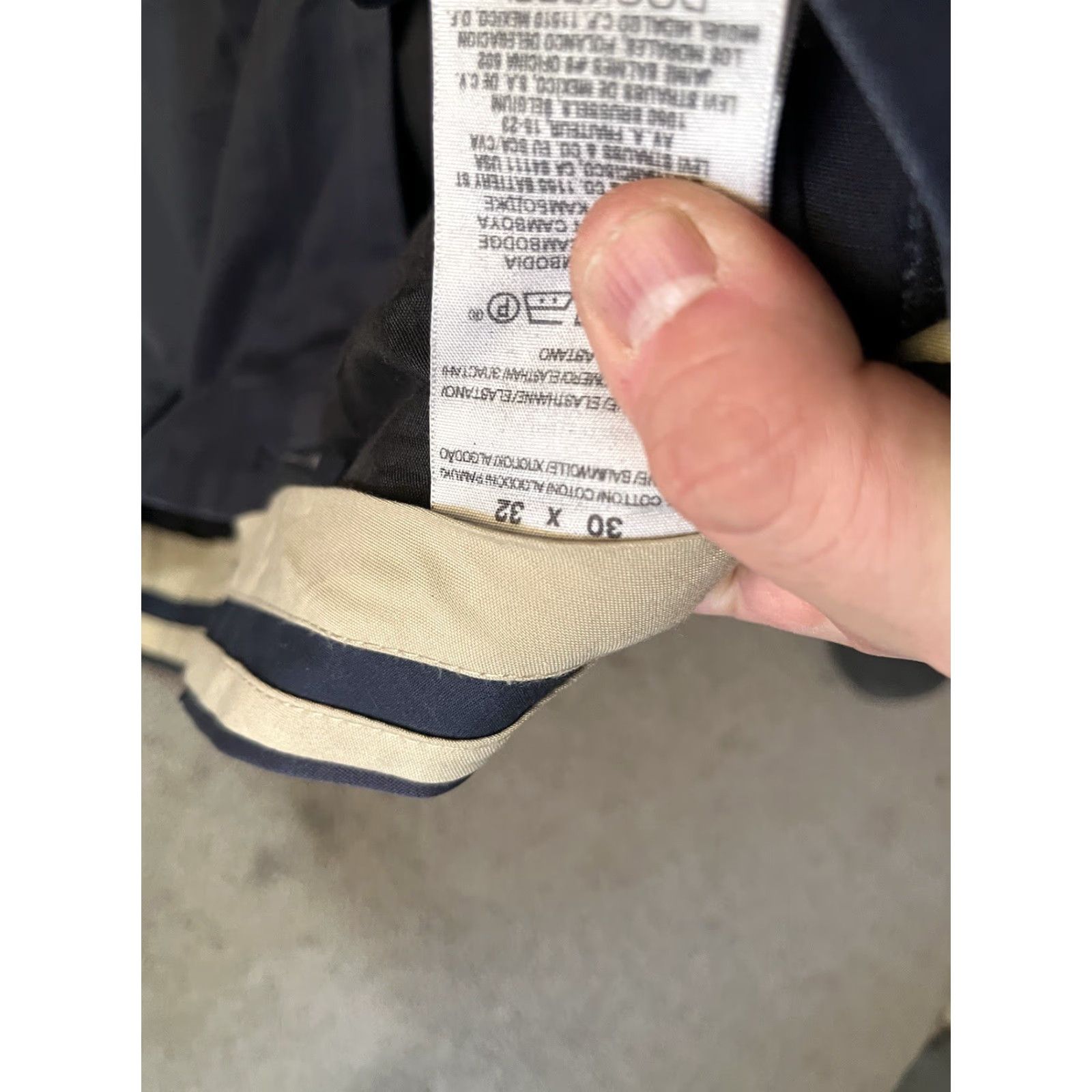 Dockers DOCKERS Classic Fit Pleated Dress Pants 30x32 Navy Vintage Distressed Solid Regular Men Pants Chinos 30 32 Navy Dockers D3 Size US 30 / EU 46 - 6 Thumbnail