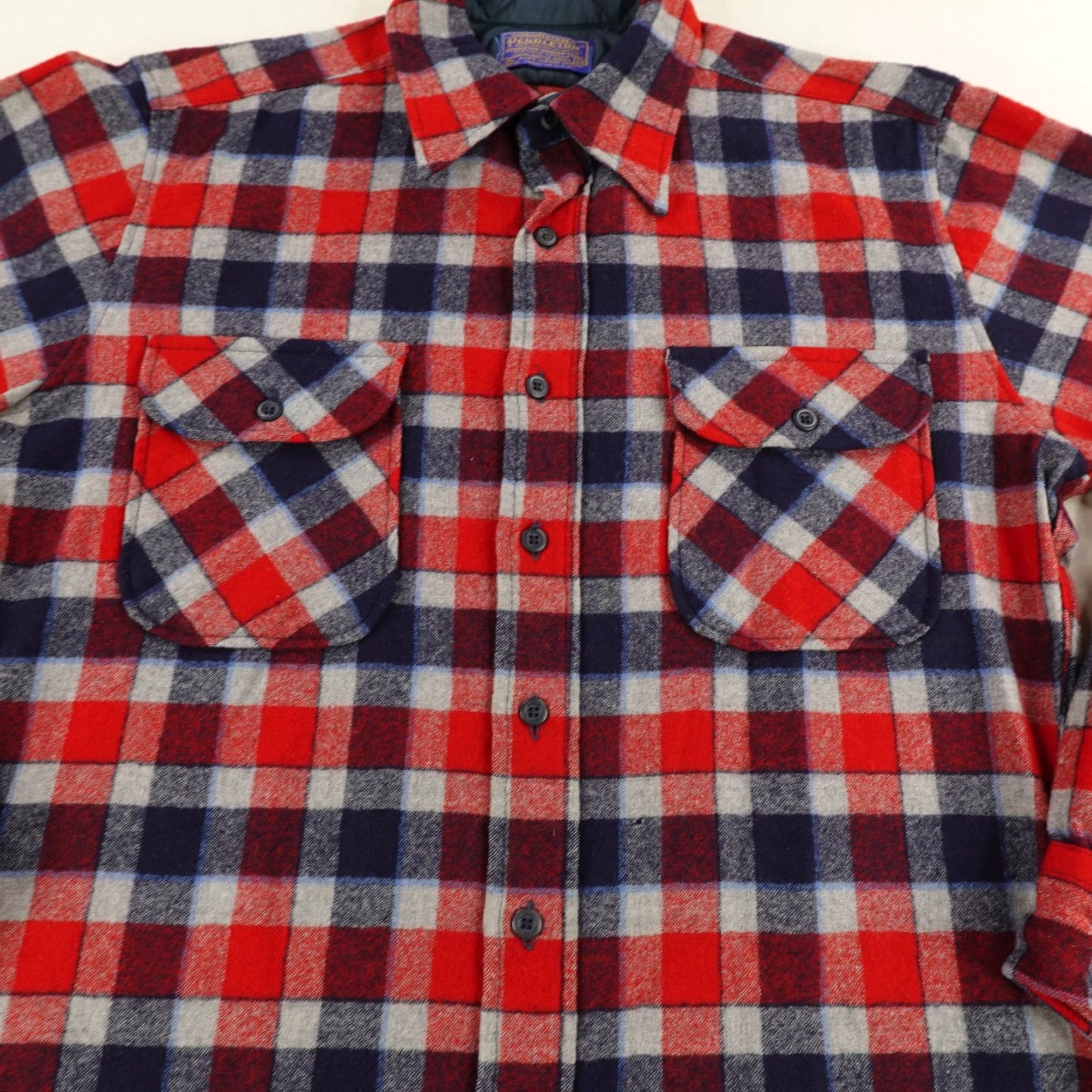 Pendleton VINTAGE Pendleton Shirt Mens Medium Plaid Wool Flannel Button-Up 70s 80s Casual Workwear Mens Size US M / EU 48-50 / 2 - 3 Thumbnail