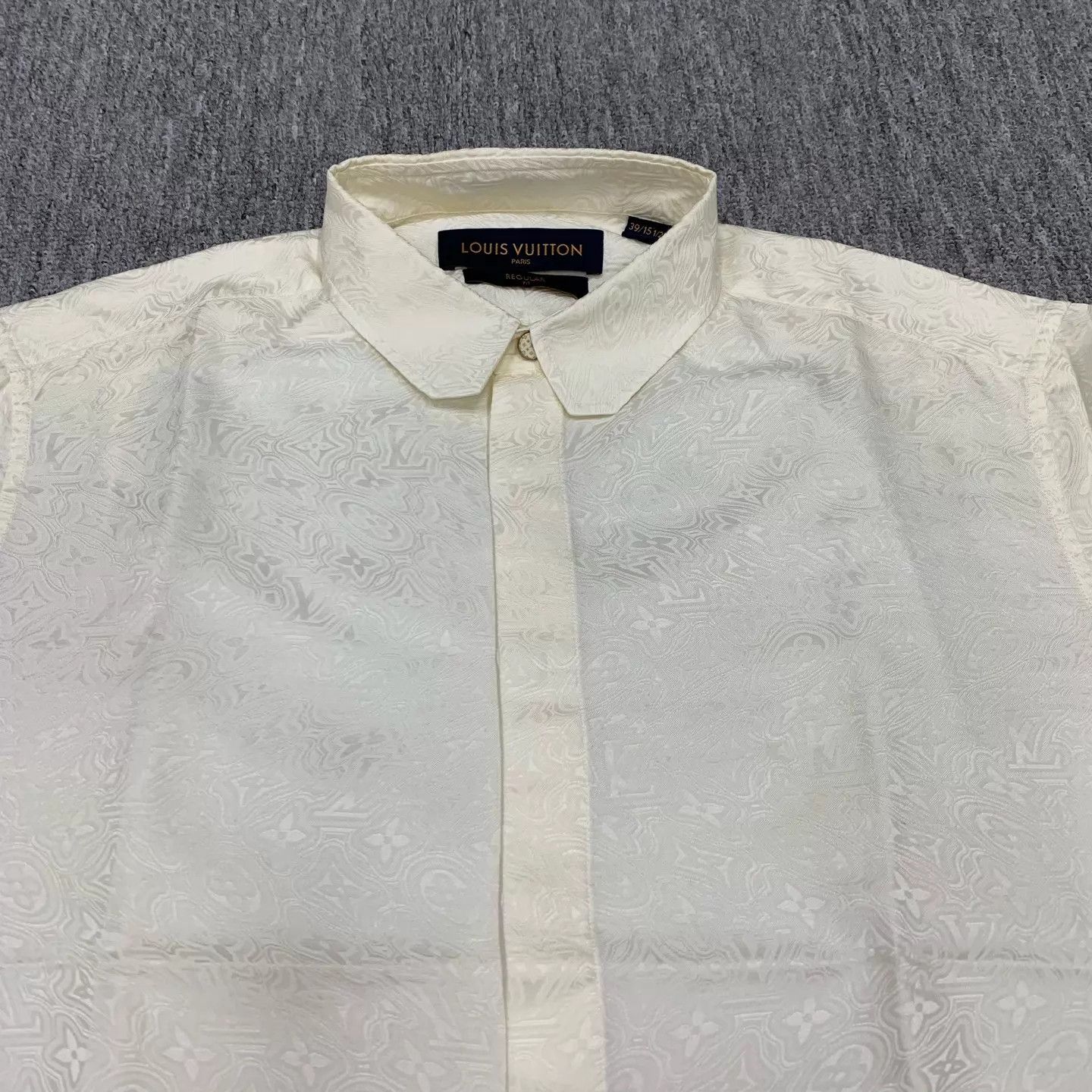 Louis Vuitton LV Ivory Silk Twisted Monogram Shirt 39 95 New Size US M / EU 48-50 / 2 - 6 Thumbnail