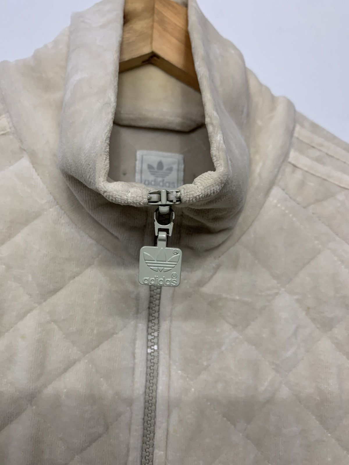 Adidas Vintage 90's Adidas Small Logo Zipper Down Velvet Sweater Size US L / EU 52-54 / 3 - 5 Thumbnail
