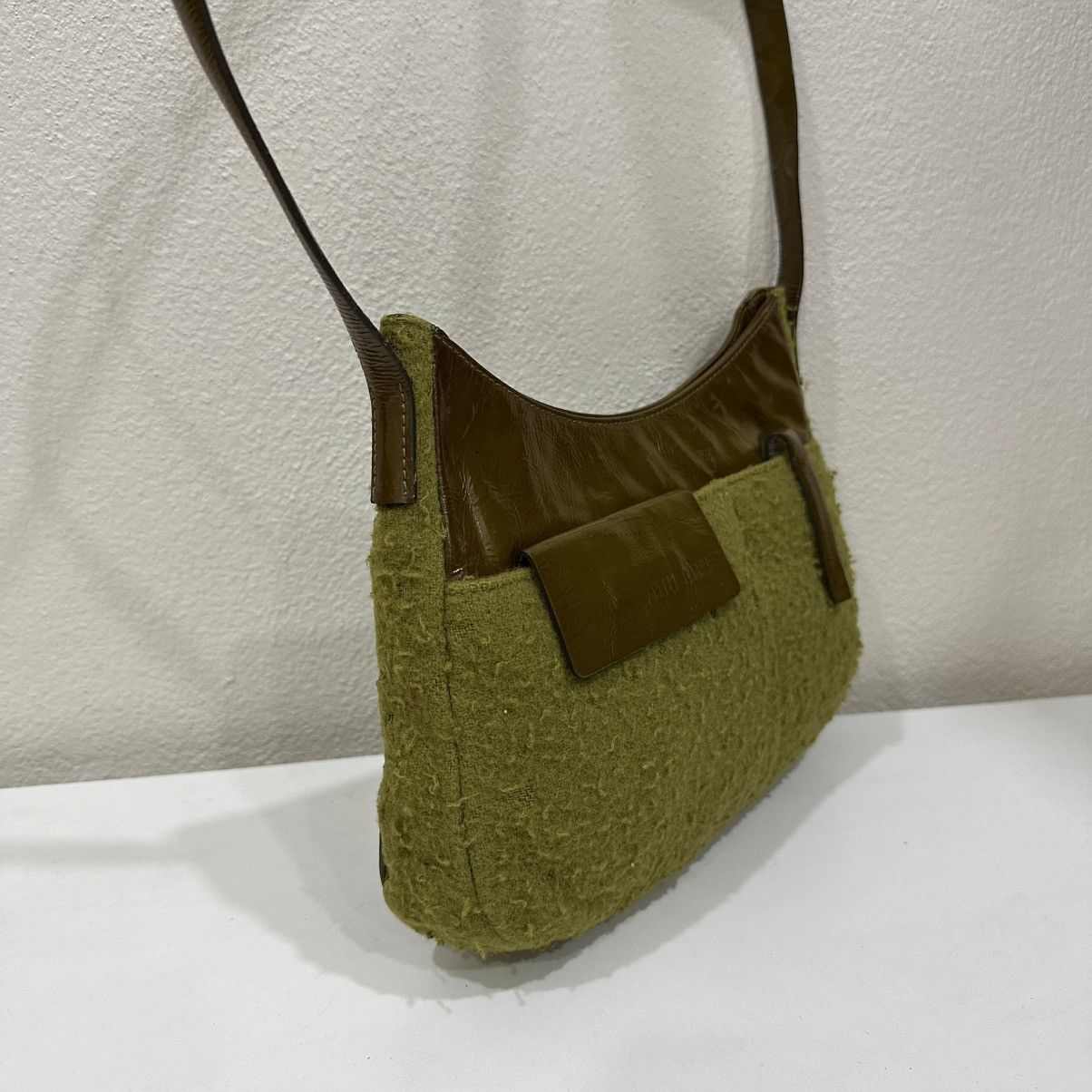 Miu Miu ‼️LASTDROP‼️ MIU MIU AW 1999 SHEARLING VERNIS SHOULDER BAG Size ONE SIZE - 5 Thumbnail