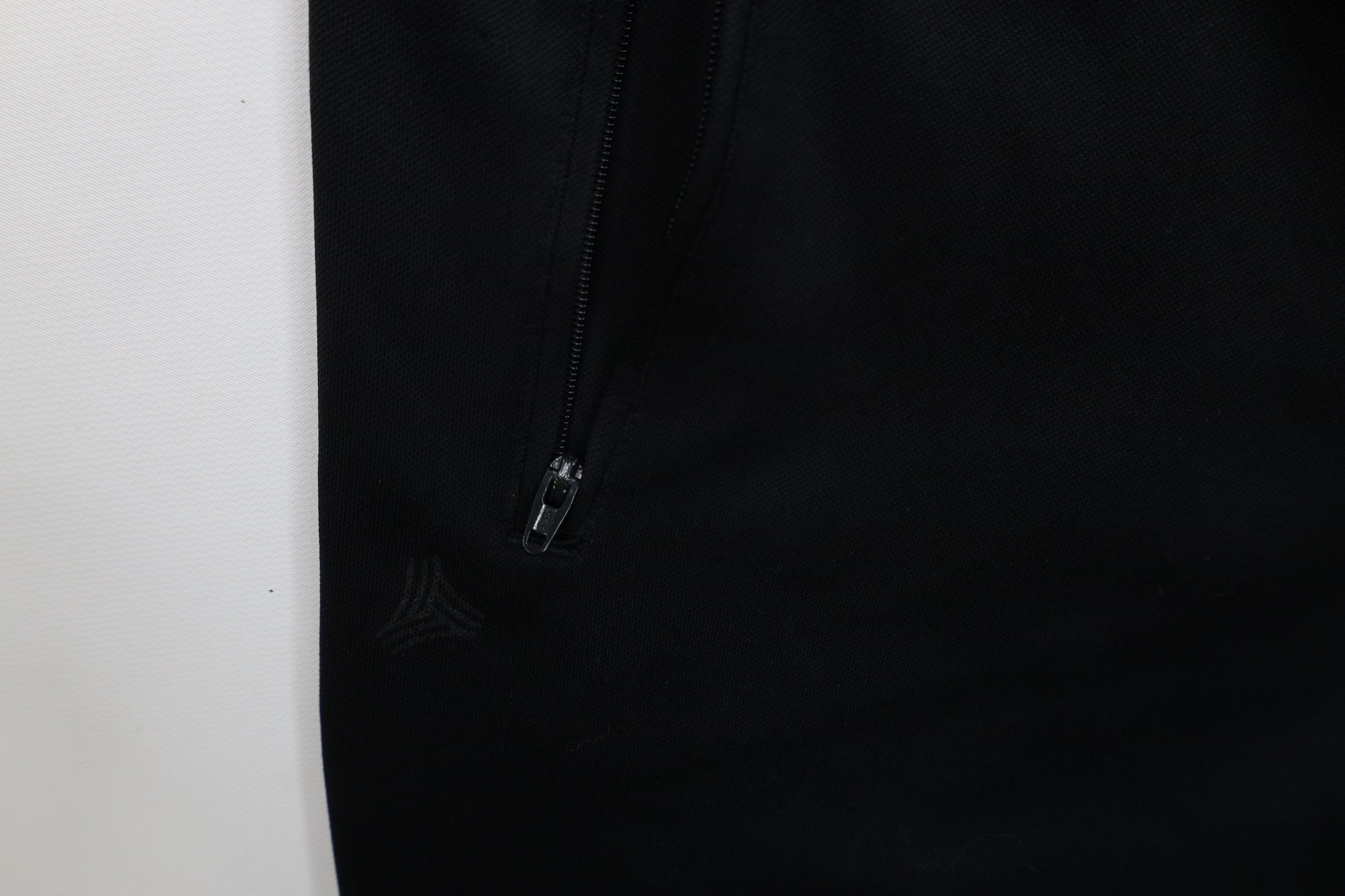Adidas × Vintage Vintage Adidas Tapered Leg Soccer Warm Up Sweatpants Pants Size US 36 / EU 52 - 7 Thumbnail