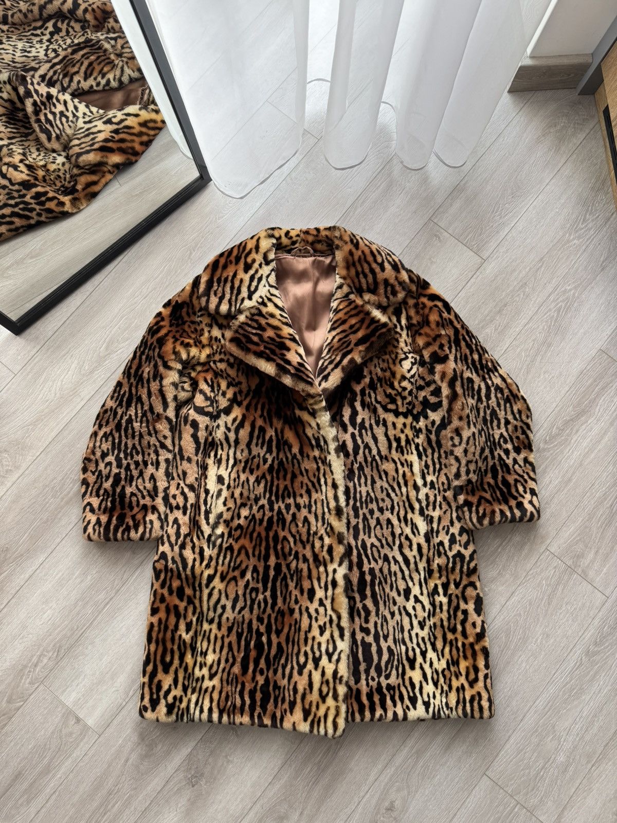 Vintage Vintage Leopard Rabbit Fur Coat – Genuine Real Fur – 90s Y2K Size M / US 6-8 / IT 42-44 - 1 Thumbnail