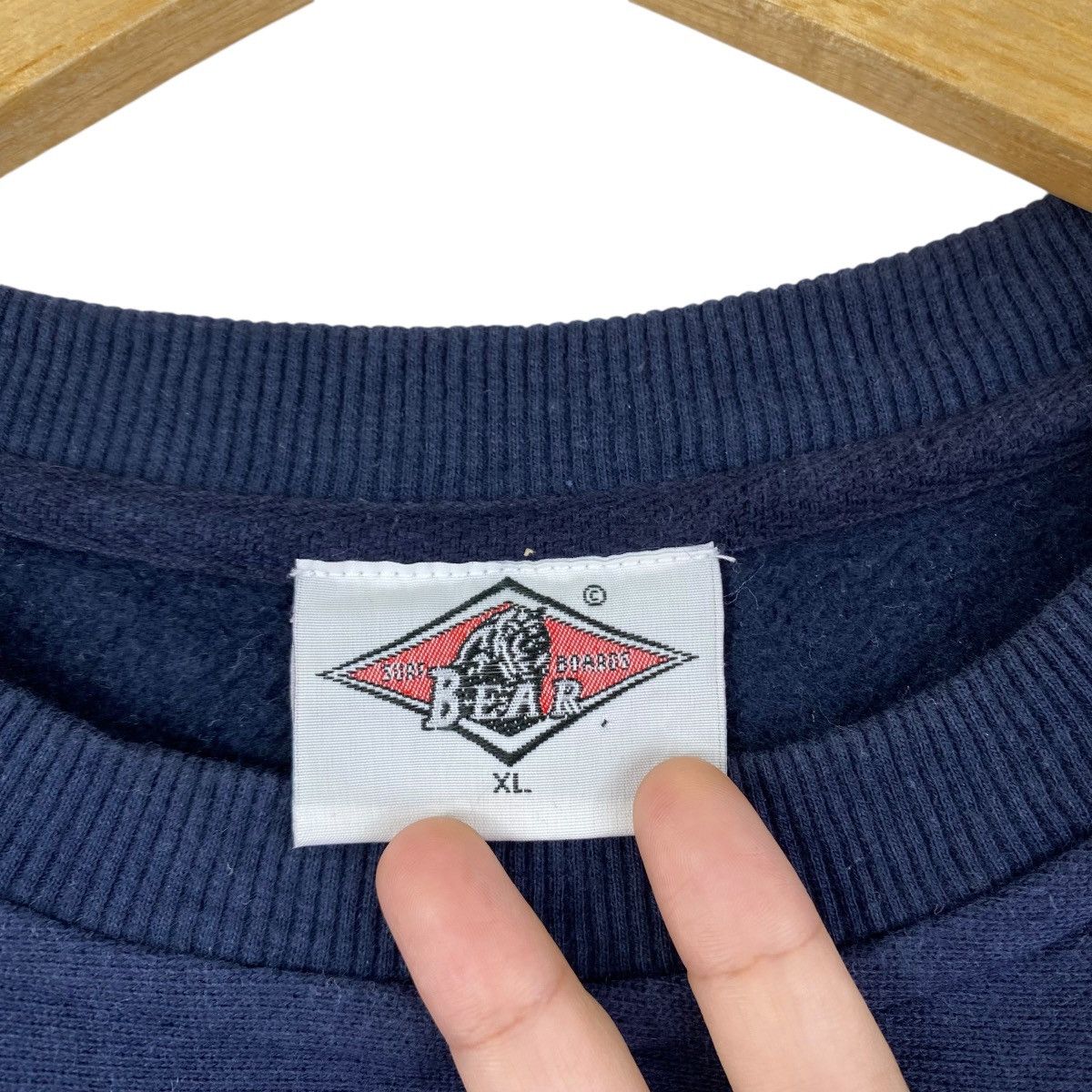 Vintage Vintage BEAR SURF BOARDS Usa Embroidered Brand Logo Size US XL / EU 56 / 4 - 5 Thumbnail