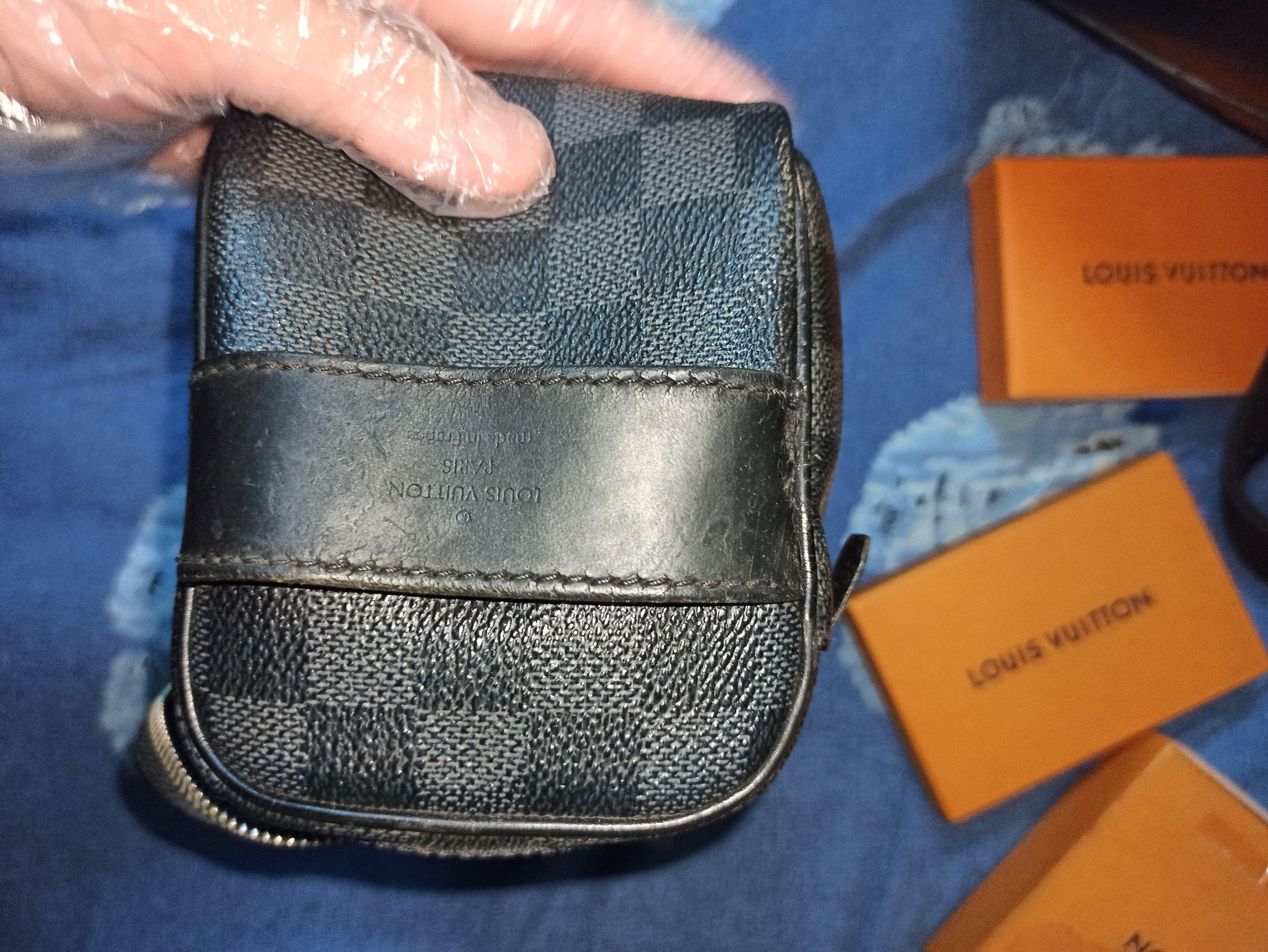 Louis Vuitton Louis Vuitton Damier Graphite Toiletry Pouch Size ONE SIZE - 4 Thumbnail