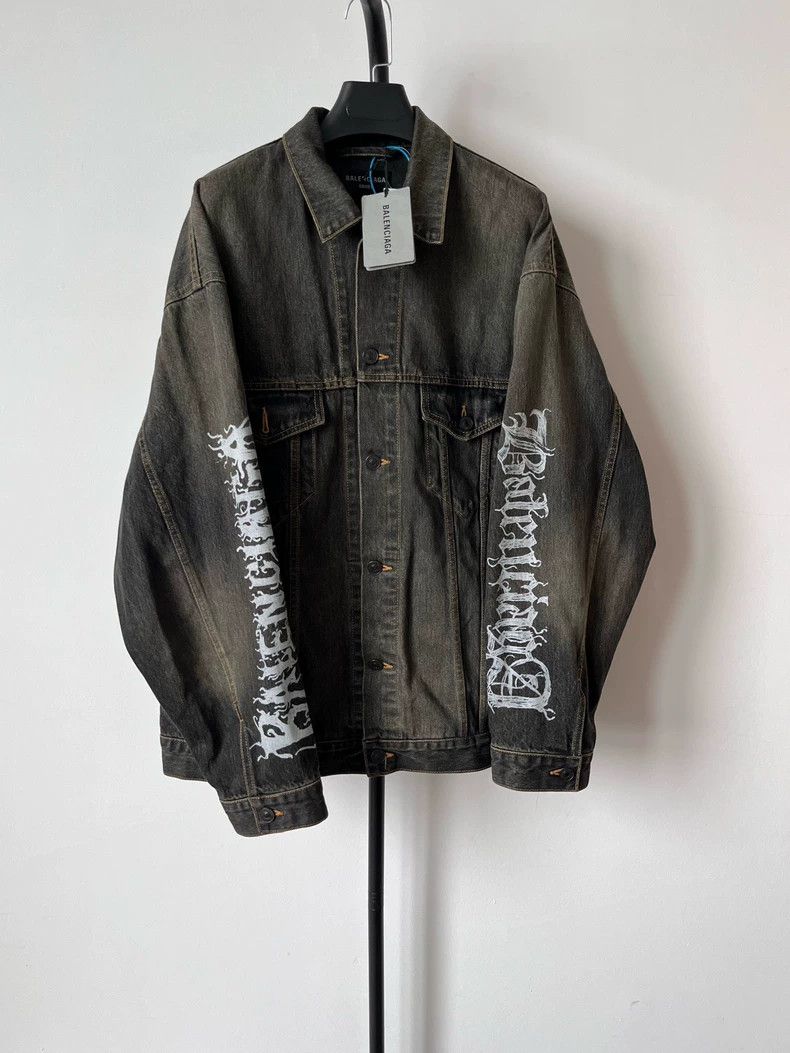 Balenciaga Balenciaga Dragon Year Distressed Denim Jacket - dmc Size US XS / EU 42 / 0 - 1 Thumbnail