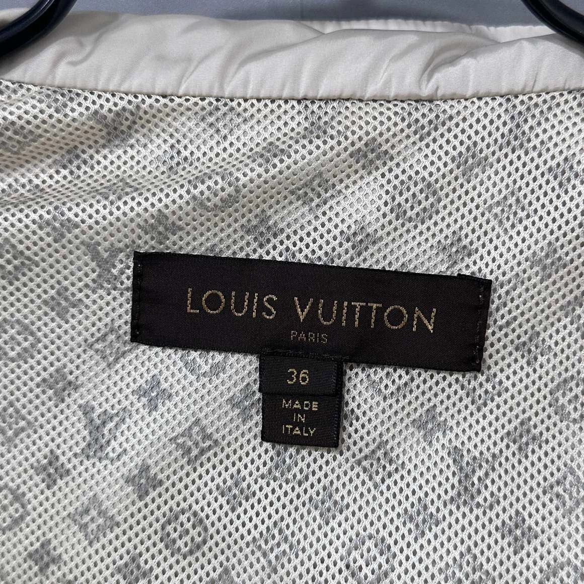 Louis Vuitton Louis Vuitton Monogram All Over Jacket 36 Size XS / US 0-2 / IT 36-38 - 7 Thumbnail