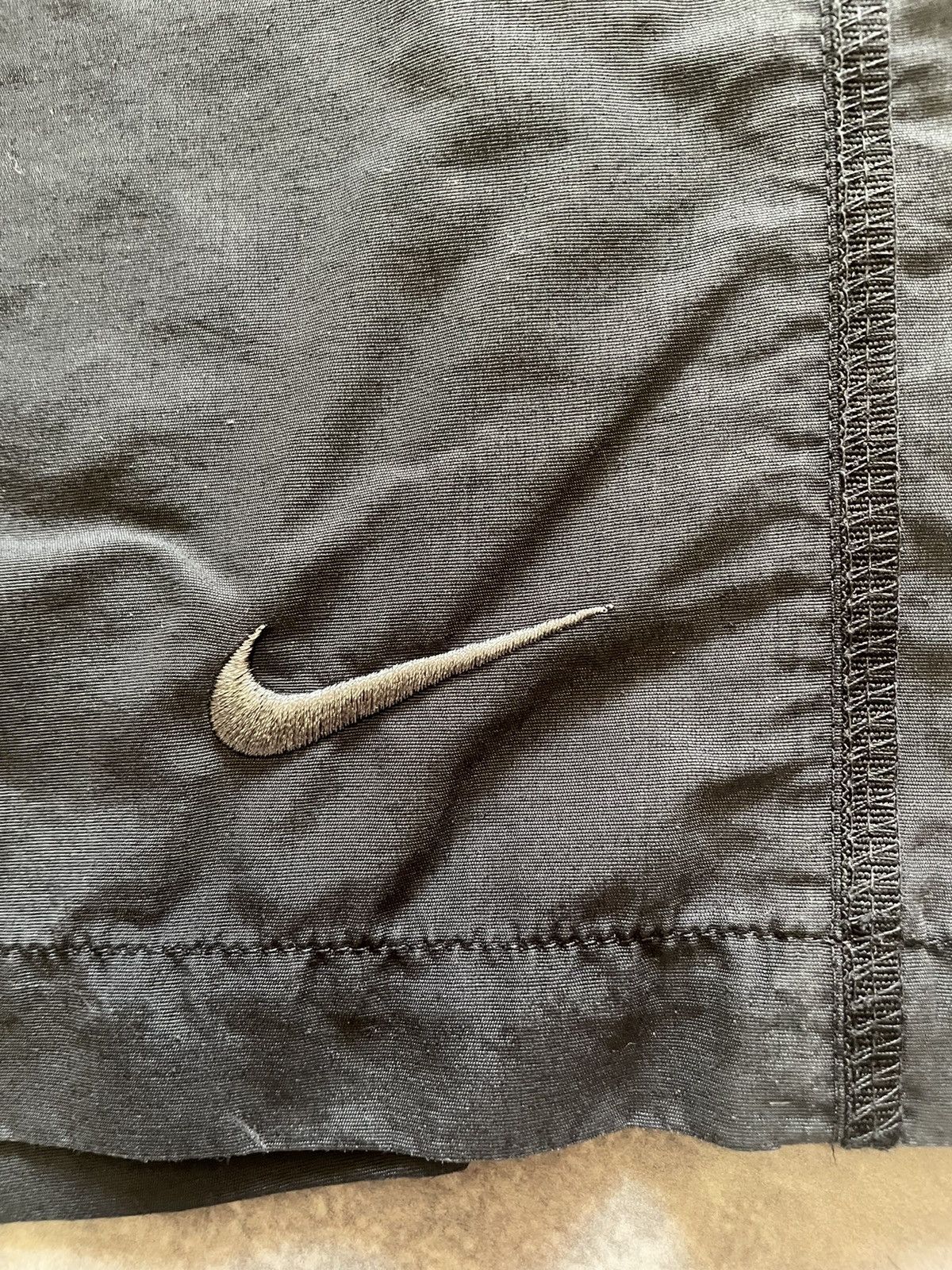 Nike × Vintage Vintage Nike Black Shorts Swoosh Logo M Size US 32 / EU 48 - 4 Thumbnail
