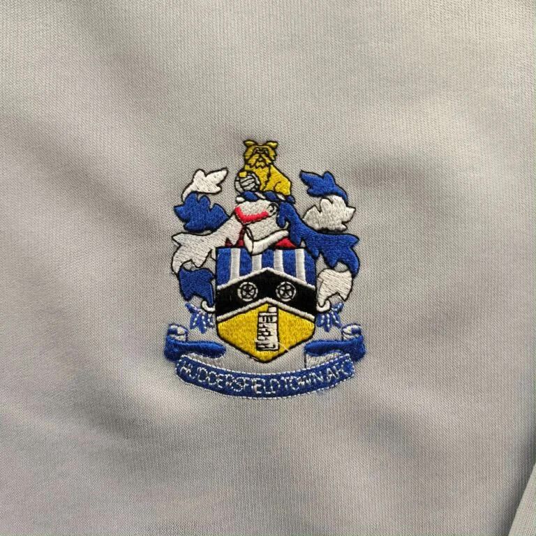 Other Huddersfield Town 2003-04 goalkeeper football jersey size L Size US L / EU 52-54 / 3 - 3 Thumbnail