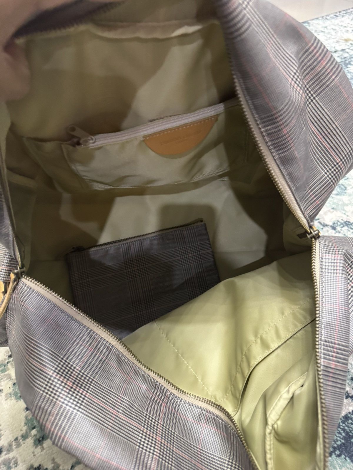 Issey Miyake × Tsumori Chisato SEAMLESS GLEN PLAID HOUNDSTOOTH LUGGAGE BAG Size ONE SIZE - 9 Thumbnail