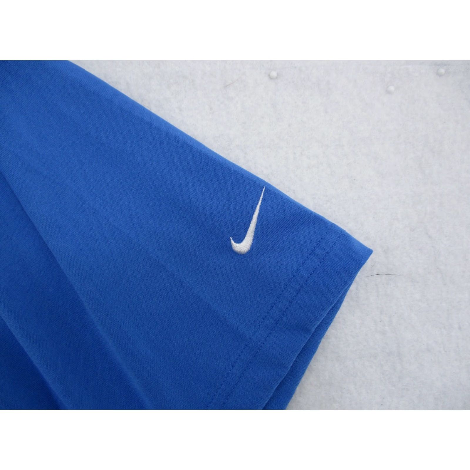 Nike Nike Shirt Golf Polo XL Men Blue Breathable Stretch Short Sleeve Fit Dry Logo Swoosh 100% Polyester Striped Classic 29 in Collar Spread Adjustable Size US XL / EU 56 / 4 - 2 Thumbnail