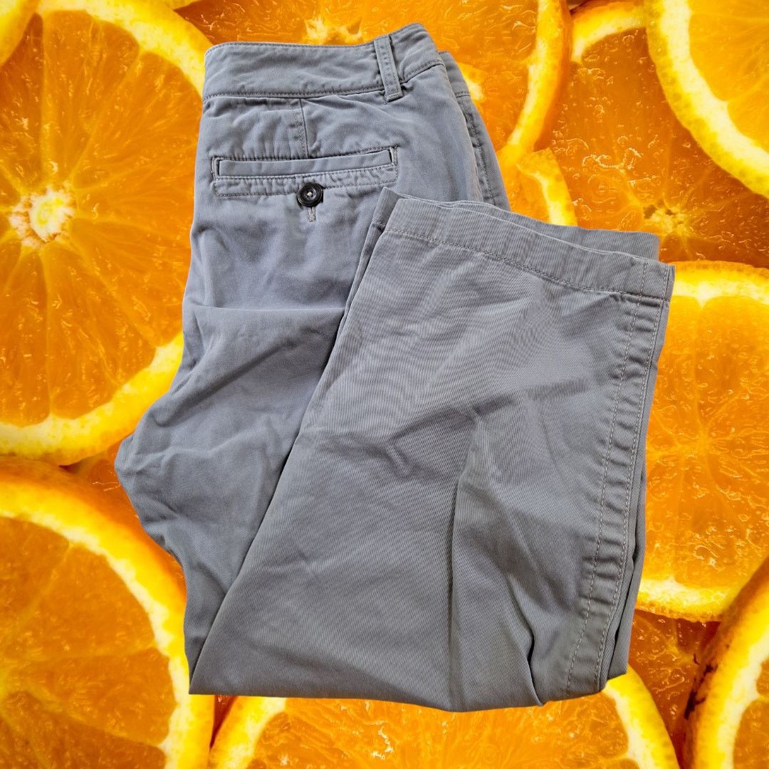 Eddie Bauer Eddie Bauer Blakely Capri Light Gray Size 4 Size 27" / US 4 / IT 40 - 1 Thumbnail