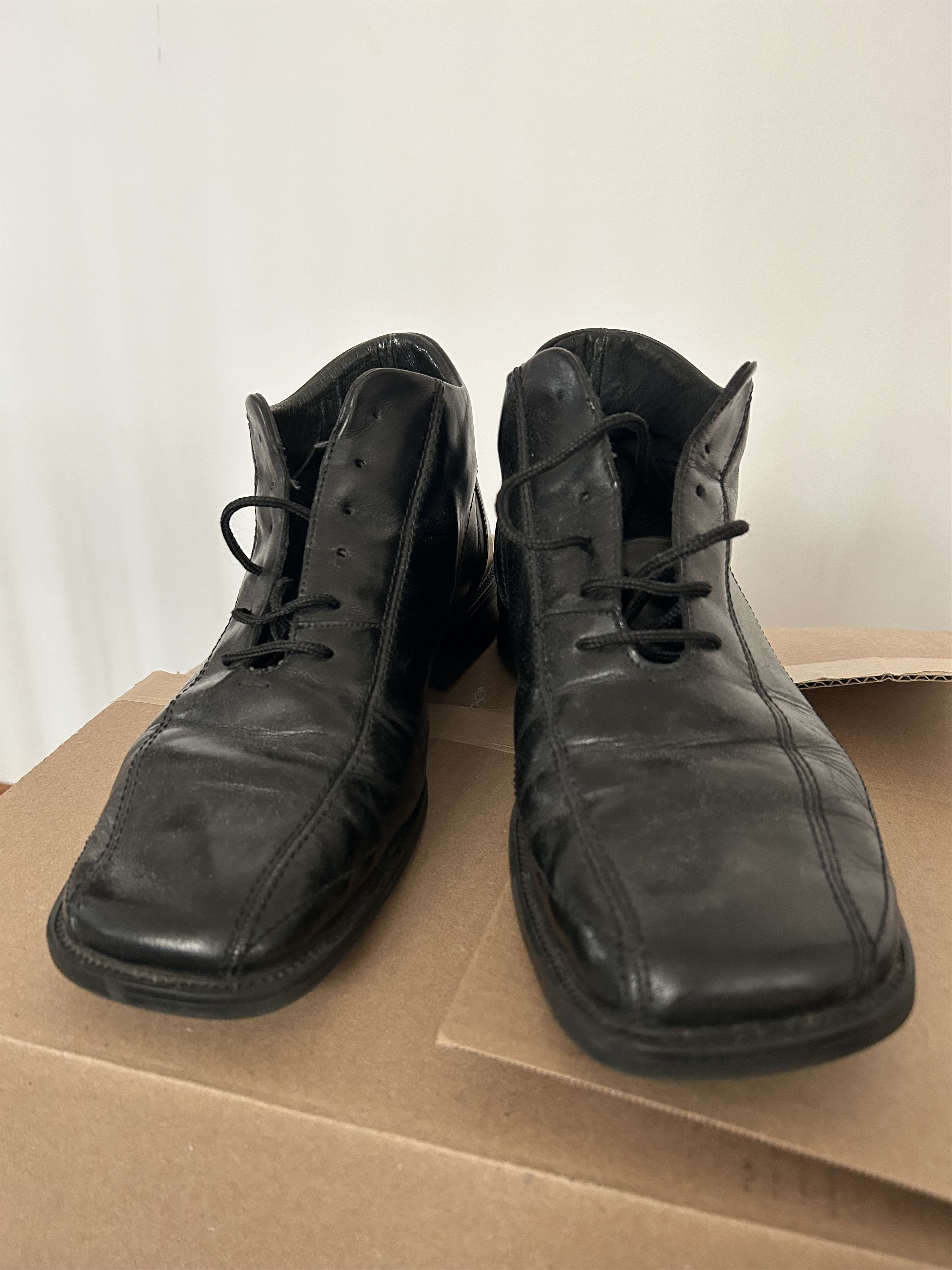 Chenyee Mens Ankle Boots Casual Leather Shoes Ankle Chukka Boots Lace Up Lightweight Sneakers