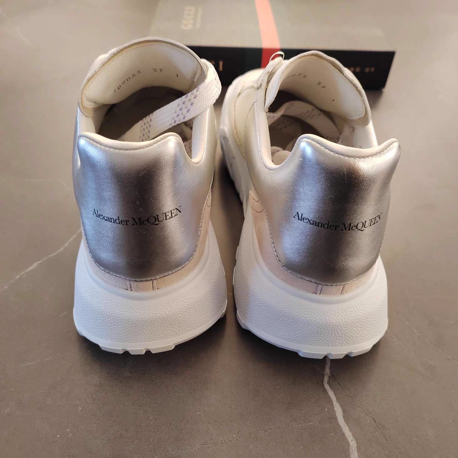 Alexander McQueen McQueen Court Trainer Suede Low Top White 37 Size US 6.5 / IT 36.5 - 5 Thumbnail