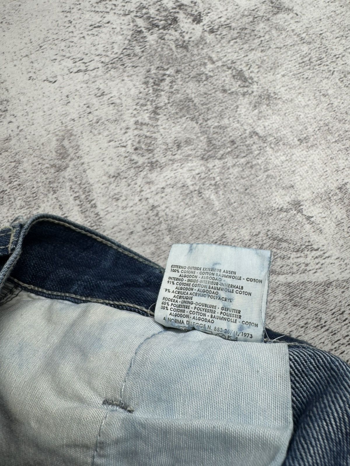 Armani Armani Vintage Faded 33/33 Blue Hip Hop Rap Distressed Jeans Pants Trousers Size US 33 - 21 Thumbnail