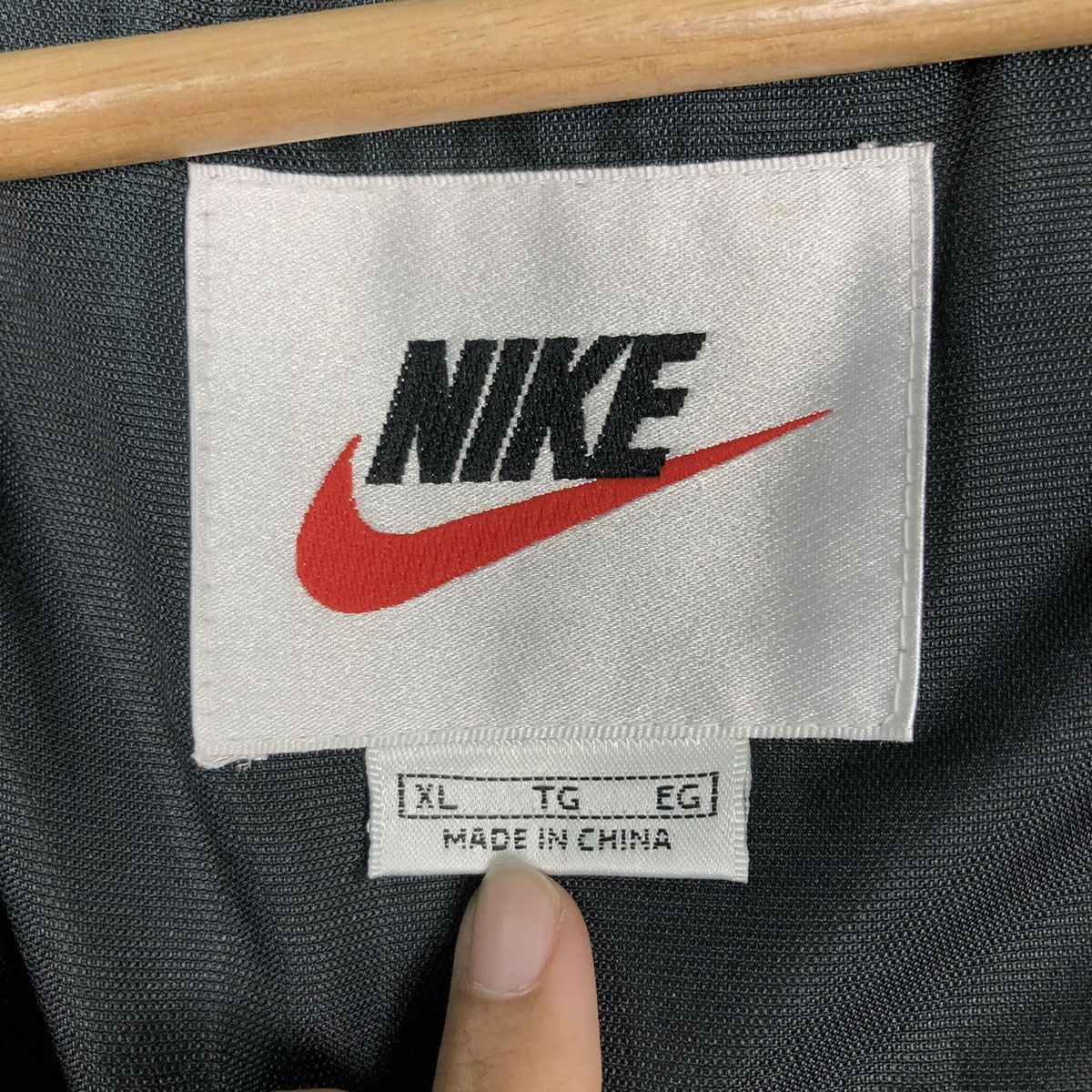 Nike 🔥VINTAGE ANORAK JACKET PULL OVER NIKE BIG SWOOSH Size US XL / EU 56 / 4 - 20 Thumbnail
