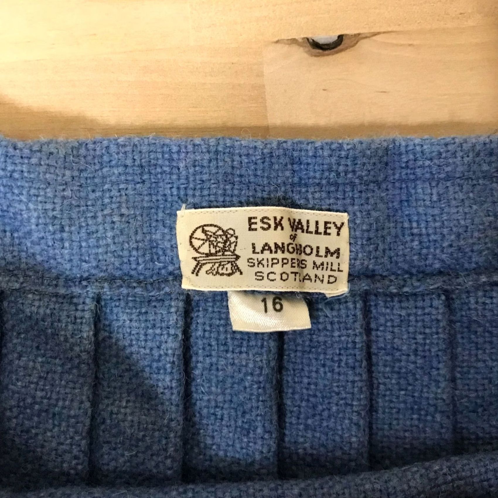 Vintage VINTAGE ESK VALLEY WOMEN'S Skirt Wrap 16 Blue Size 38" / US 16 / IT 52 - 7 Thumbnail