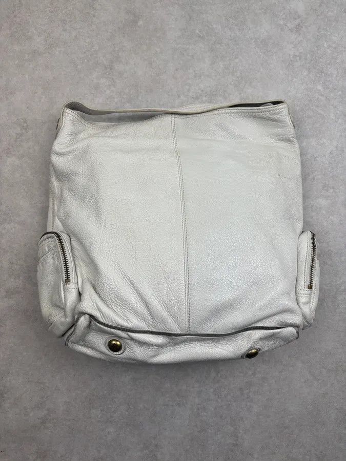 Marc Jacobs 2000s Marc by Marc Jacobs Cream Leather Multi-Pocket Shoulder Bag Size ONE SIZE - 11 Thumbnail