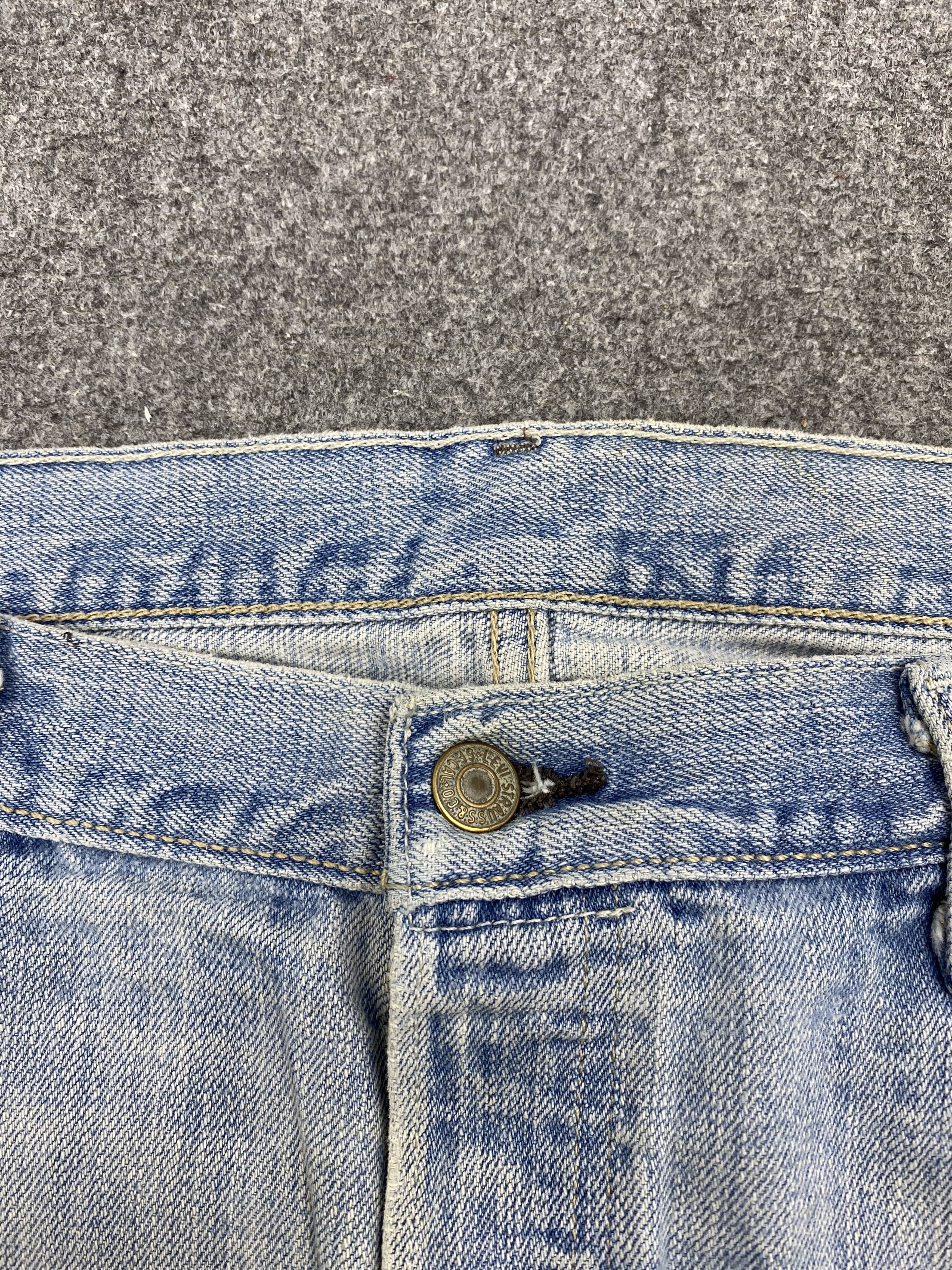 Levi's × Vintage Light Washed Vintage Levis 501 Denim Jeans Size US 38 / EU 54 - 10 Thumbnail