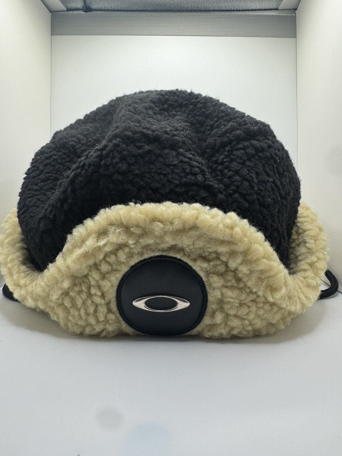 90’s Oakley Software Fleece Ushanka Trap Hat Black / Cream