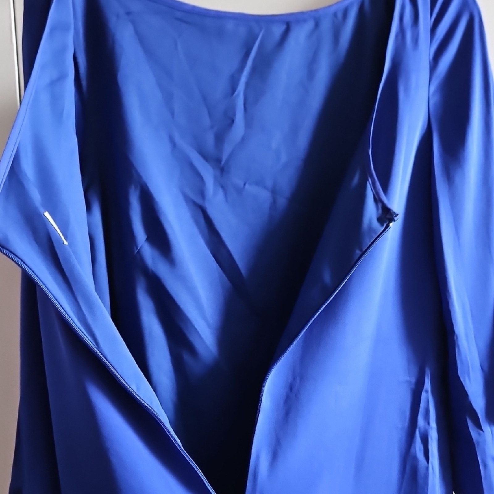 MILLY Elegant Blue Milly Size 4 Silk Dress with Flowy Sleeves Size S / US 4 / IT 40 - 6 Thumbnail