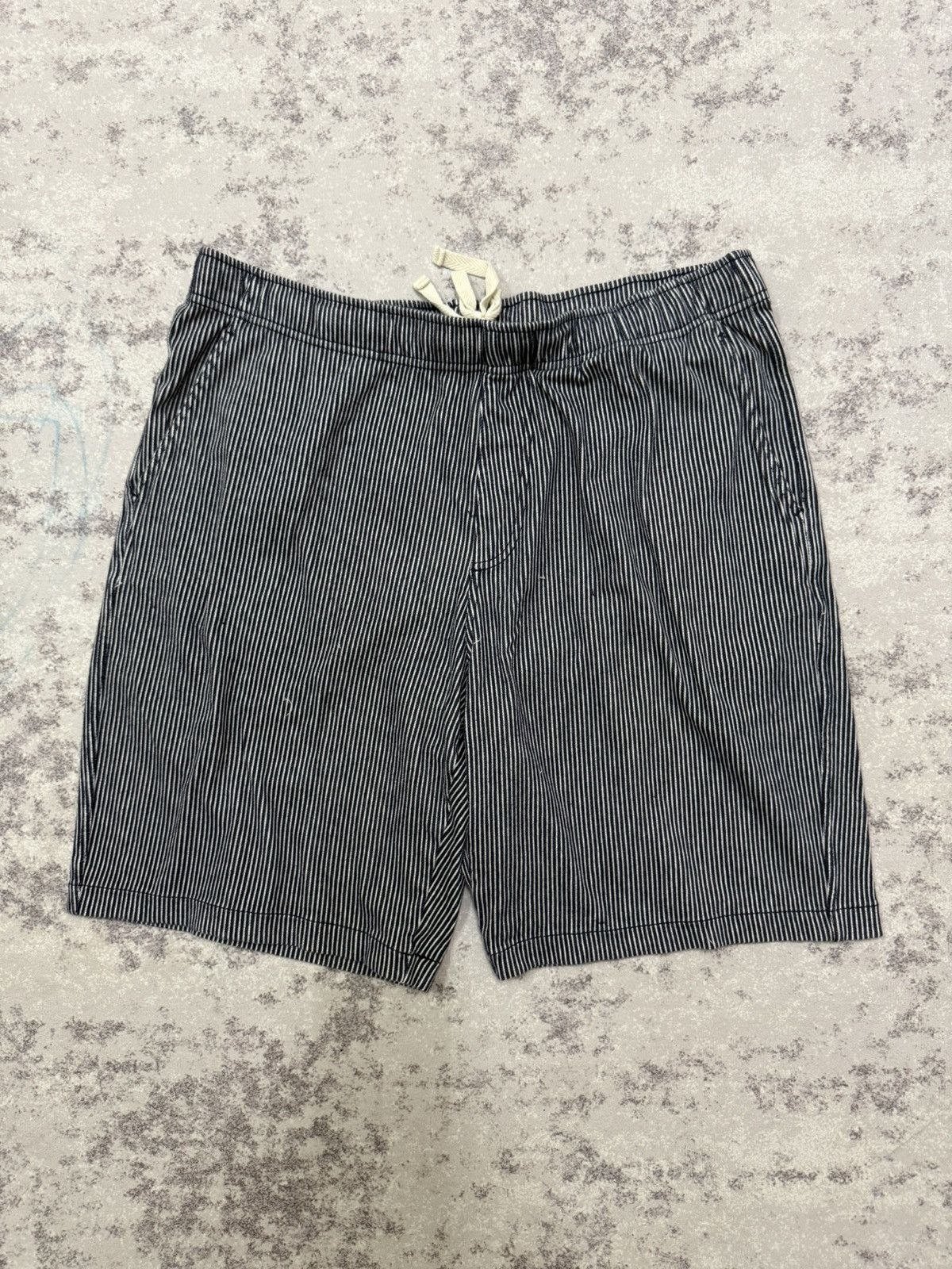 Uniqlo UNIQLO HICKORY STRIPE COTTON SHORT PANTS Size US 34 / EU 50 - 3 Thumbnail