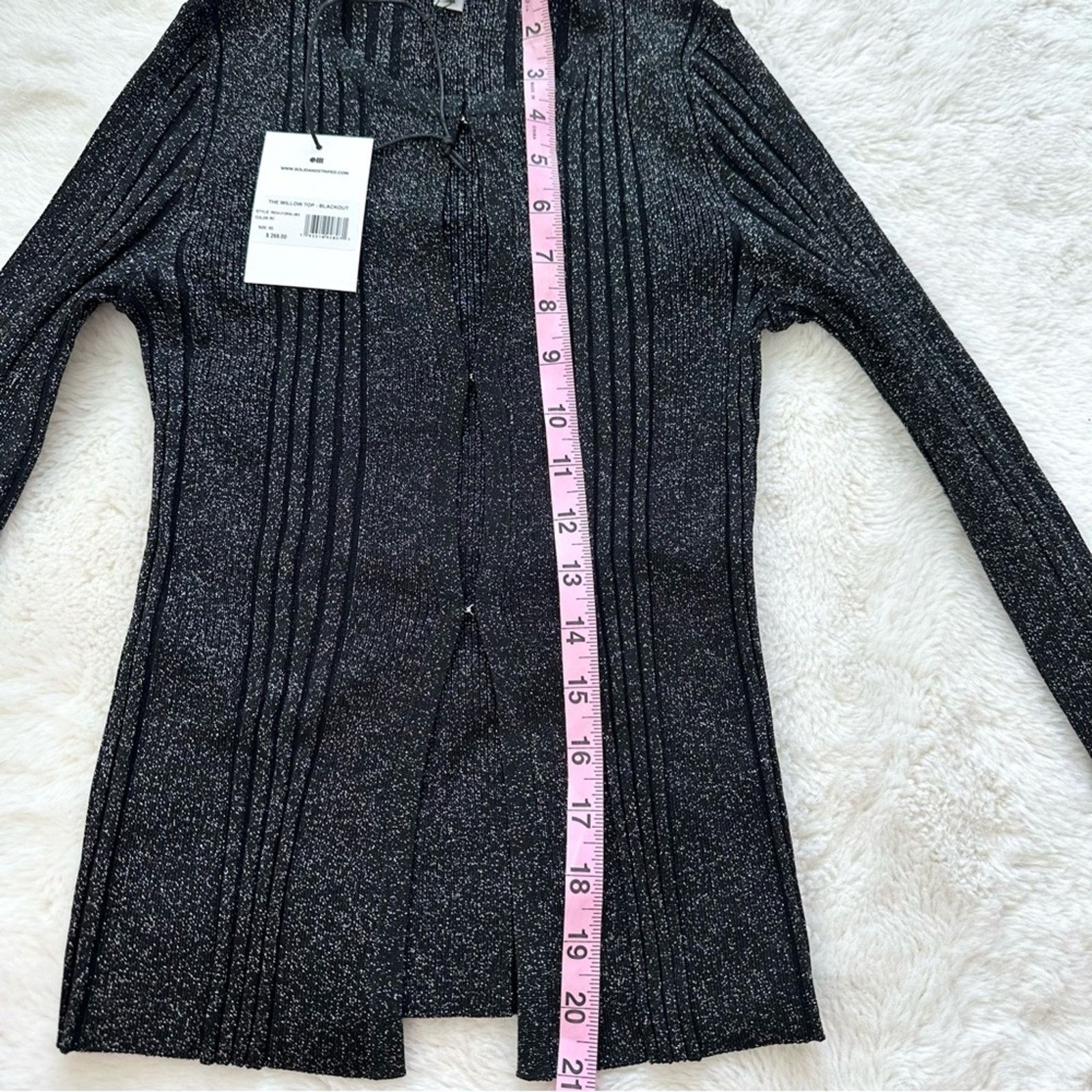 NWT!!! Solid and striped shimmer top size XS Retail 268$