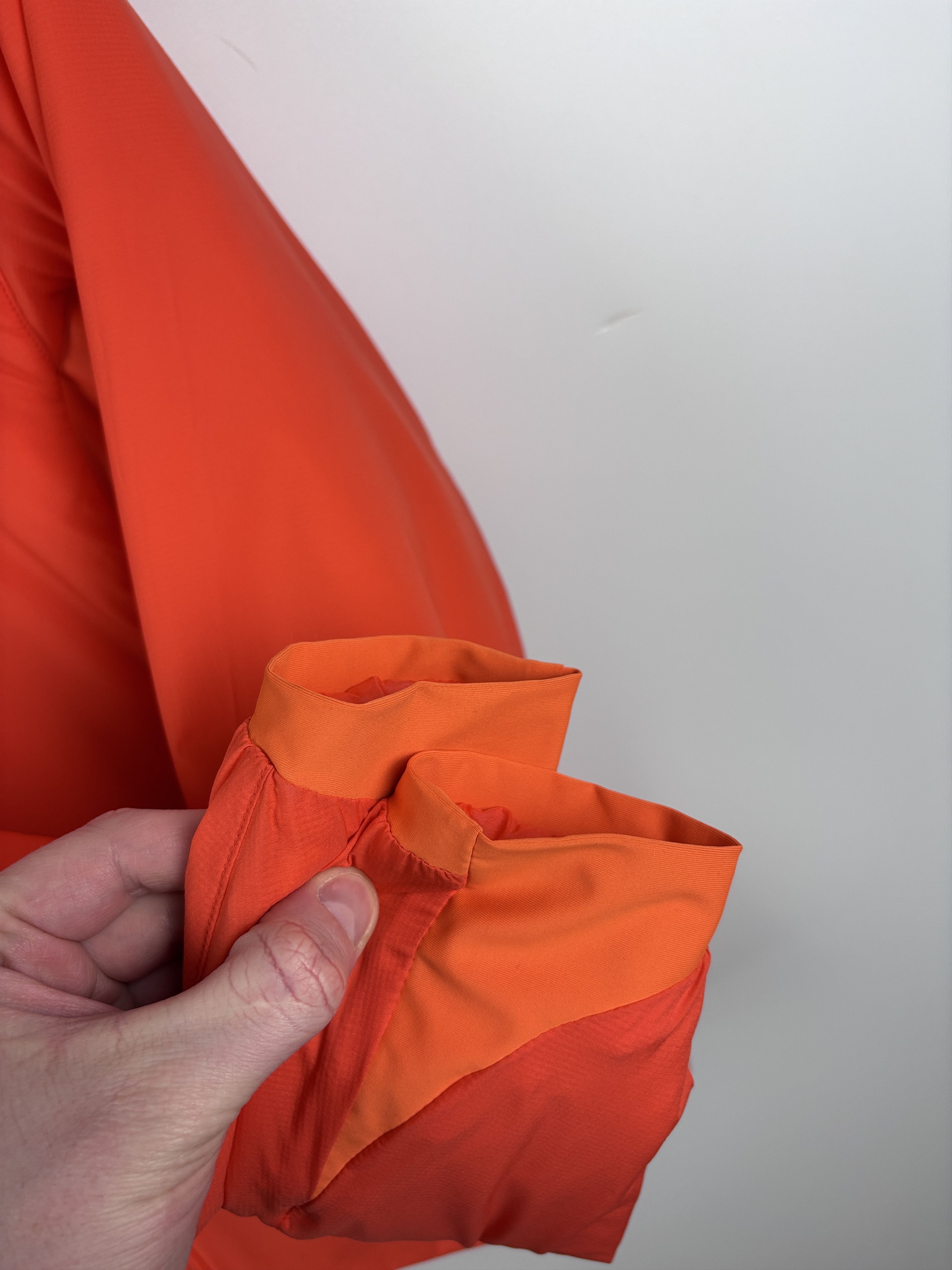 Arc'teryx Womens Arcteryx Atom LT Hooded Jacket Orange Size M Size M / US 6-8 / IT 42-44 - 8 Thumbnail