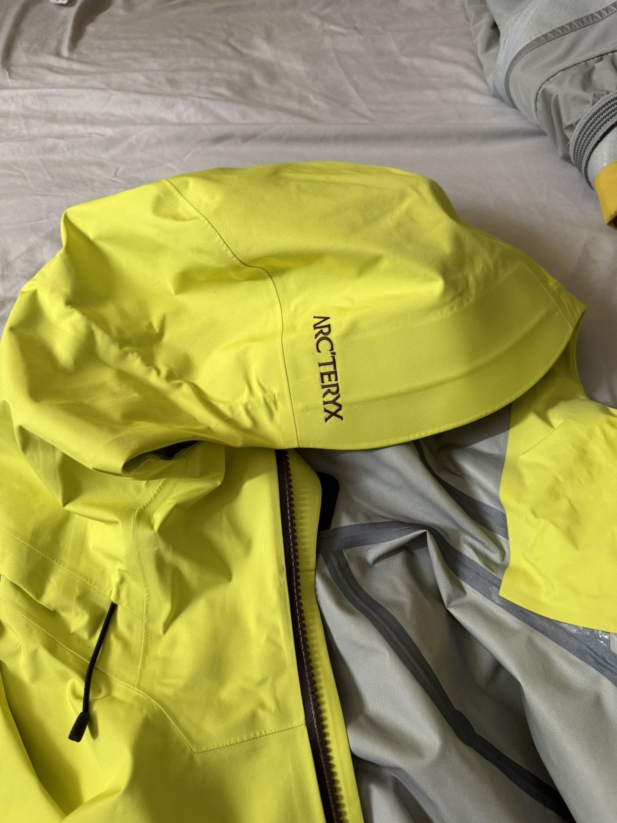 Arc'teryx Arc’teryx Rush Jacket Men’s medium (never worn) Size US M / EU 48-50 / 2 - 7 Thumbnail