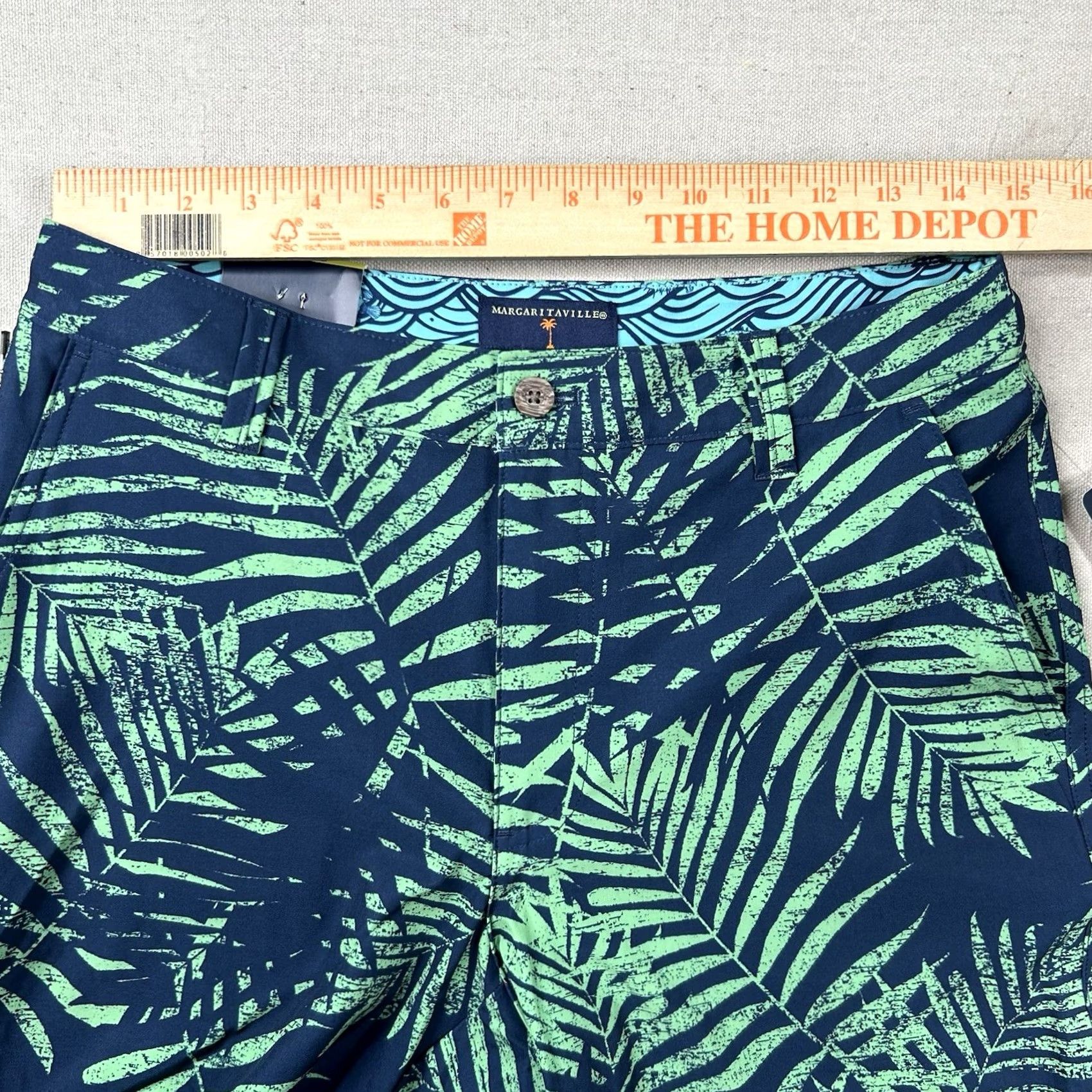 Vintage Margaritaville Shorts Mens 30 Chino Performance Golf Floral Insignia Blue Navy Beige? No Beige. Size US 30 / EU 46 - 7 Thumbnail