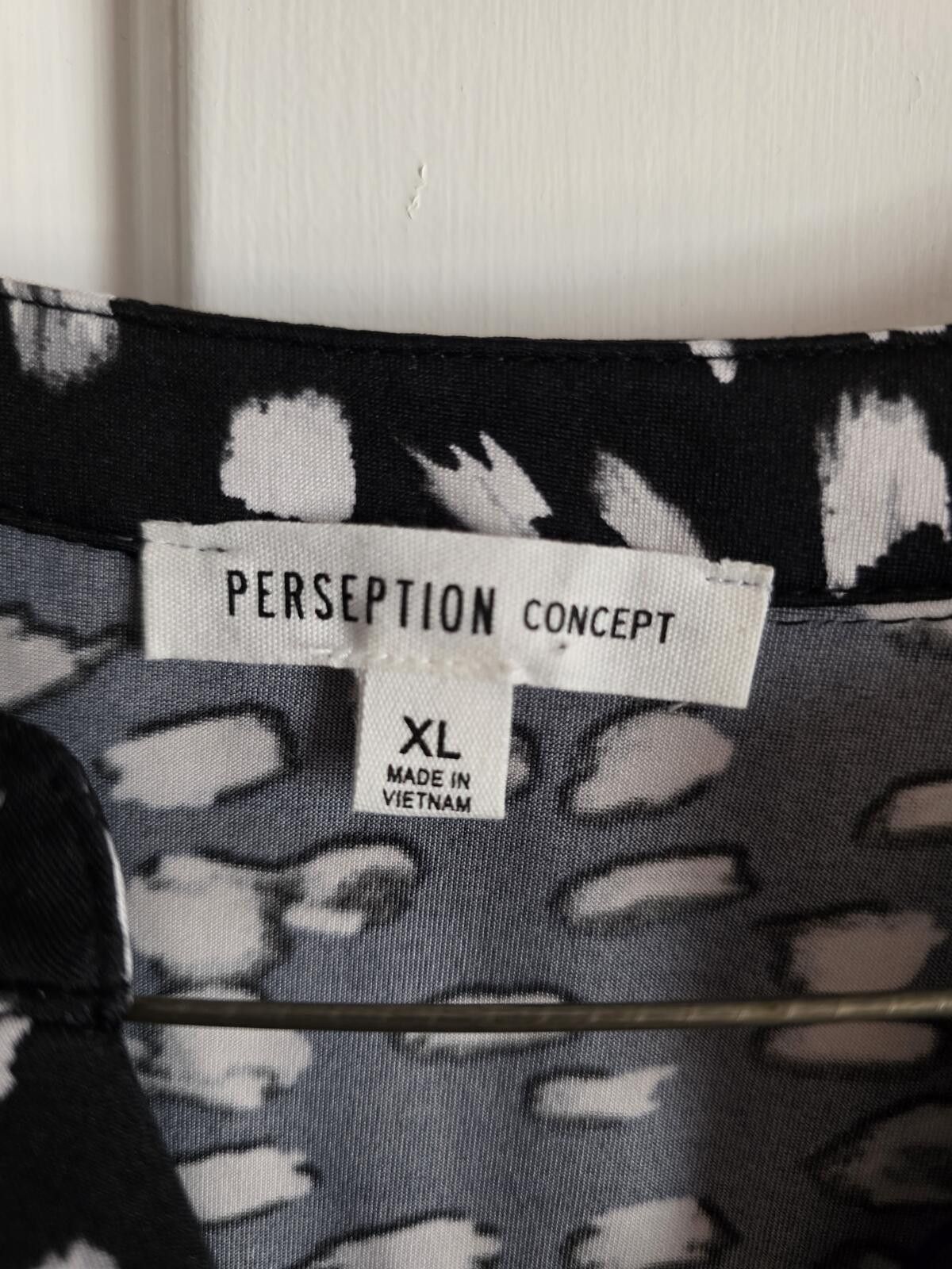 Other Perception Concept Black & White Top Blouse Shirt Sz XL NWT Size XL / US 12-14 / IT 48-50 - 5 Thumbnail