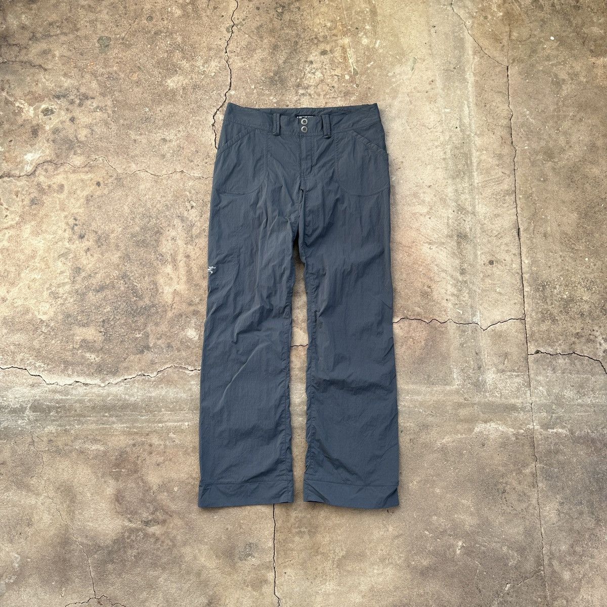 image of Vintage Arcteryx Nylon Gorpcore Throusers in Blue Gray, Women's (Size 28)